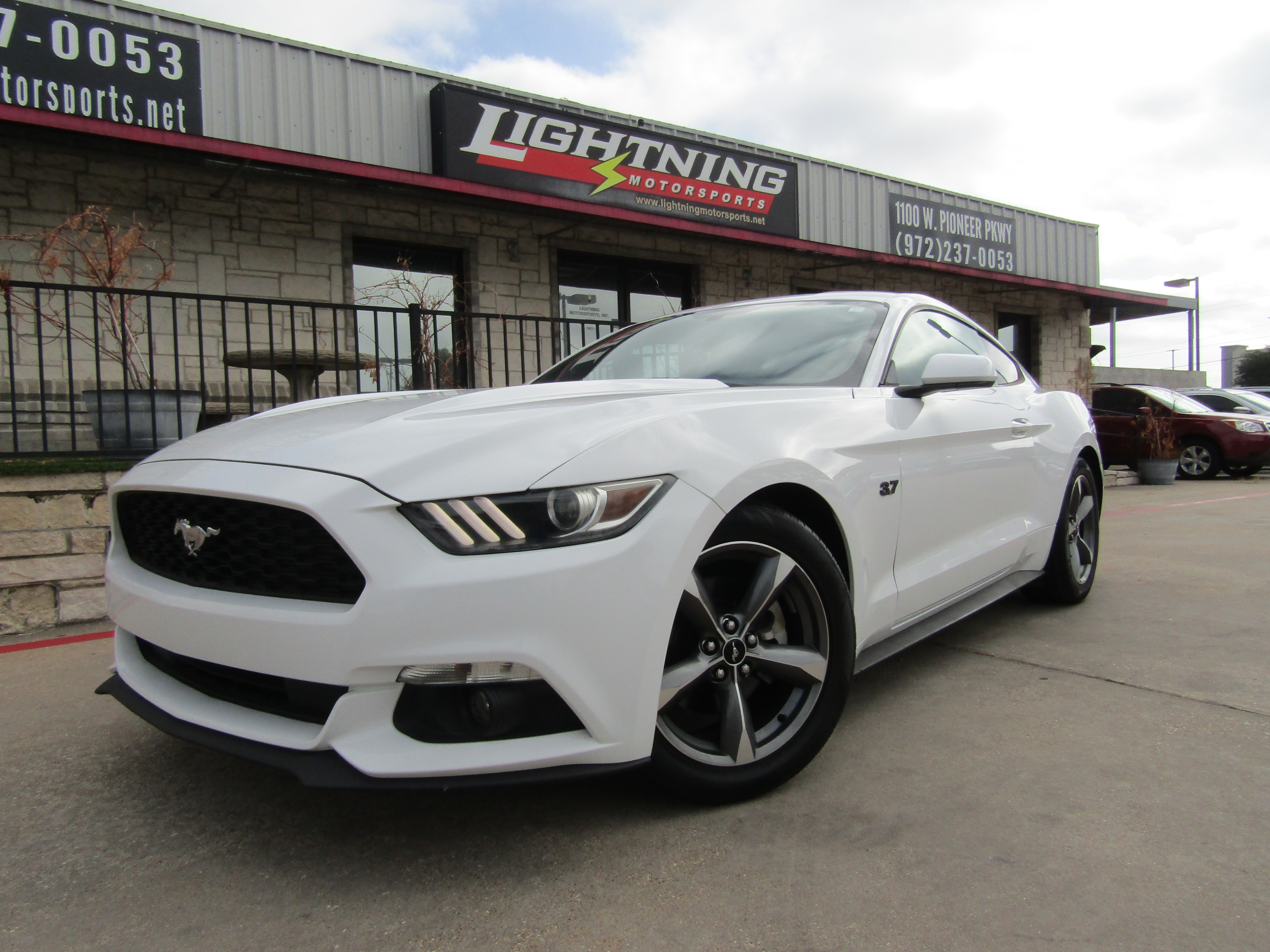 White 2015 Ford Mustang Coupe Rear-Wheel Drive Automatic