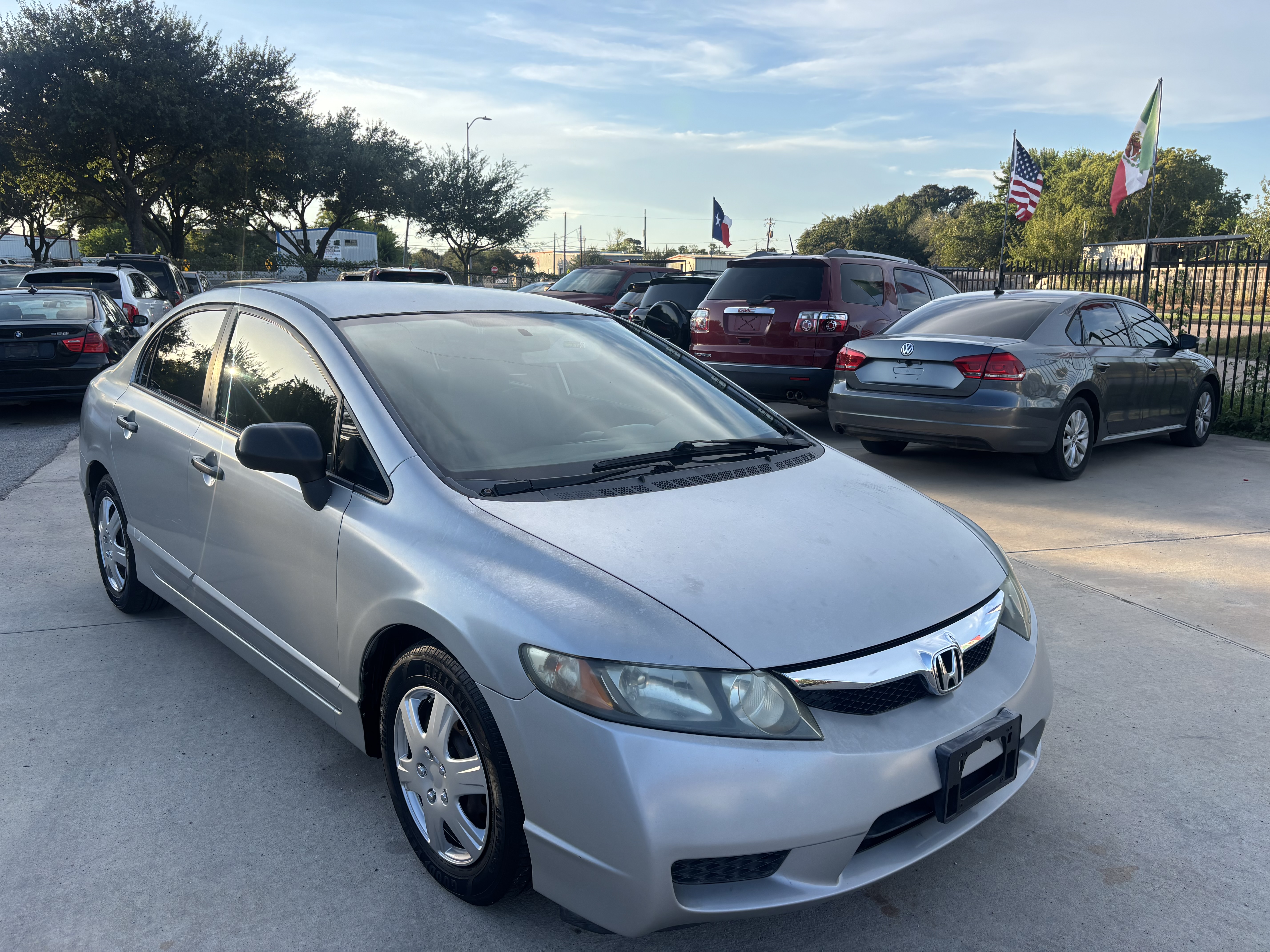 Silver 2009 Honda Civic Sedan Front-Wheel Drive Manual