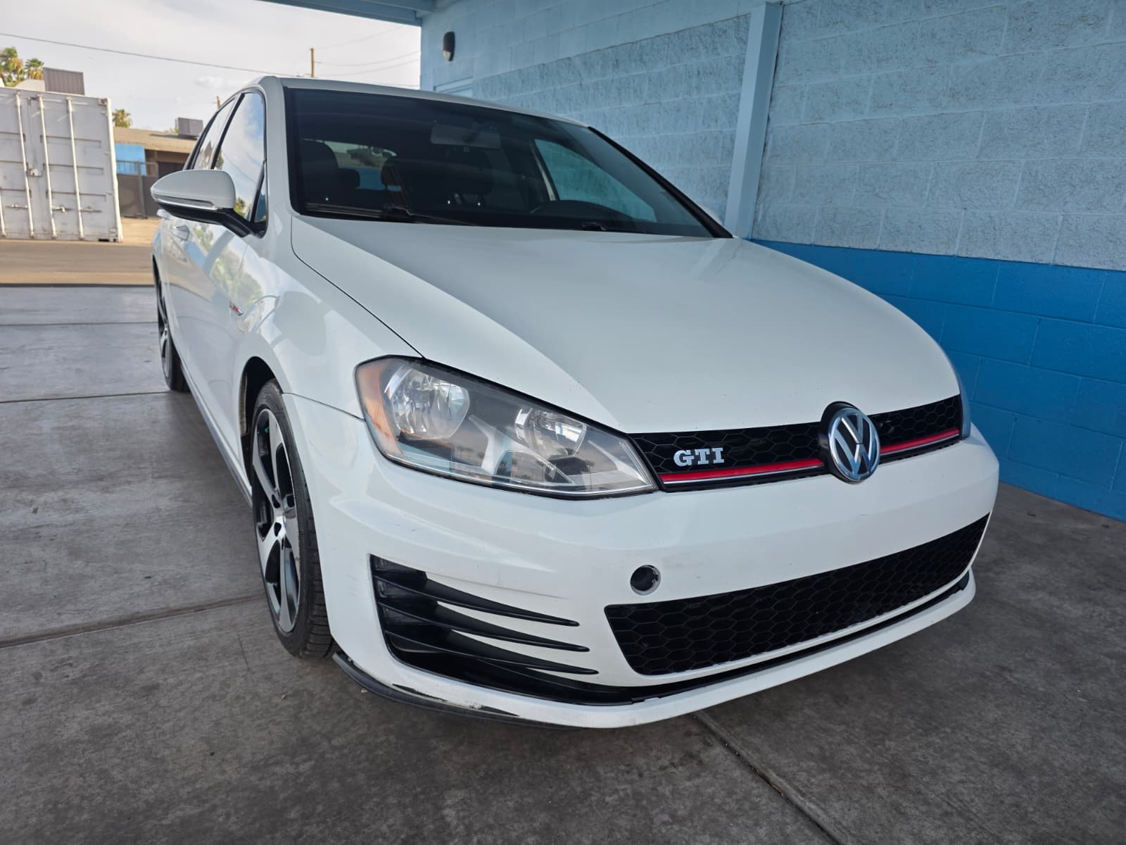 White 2017 Volkswagen Golf GTI Hatchback Front-Wheel Drive