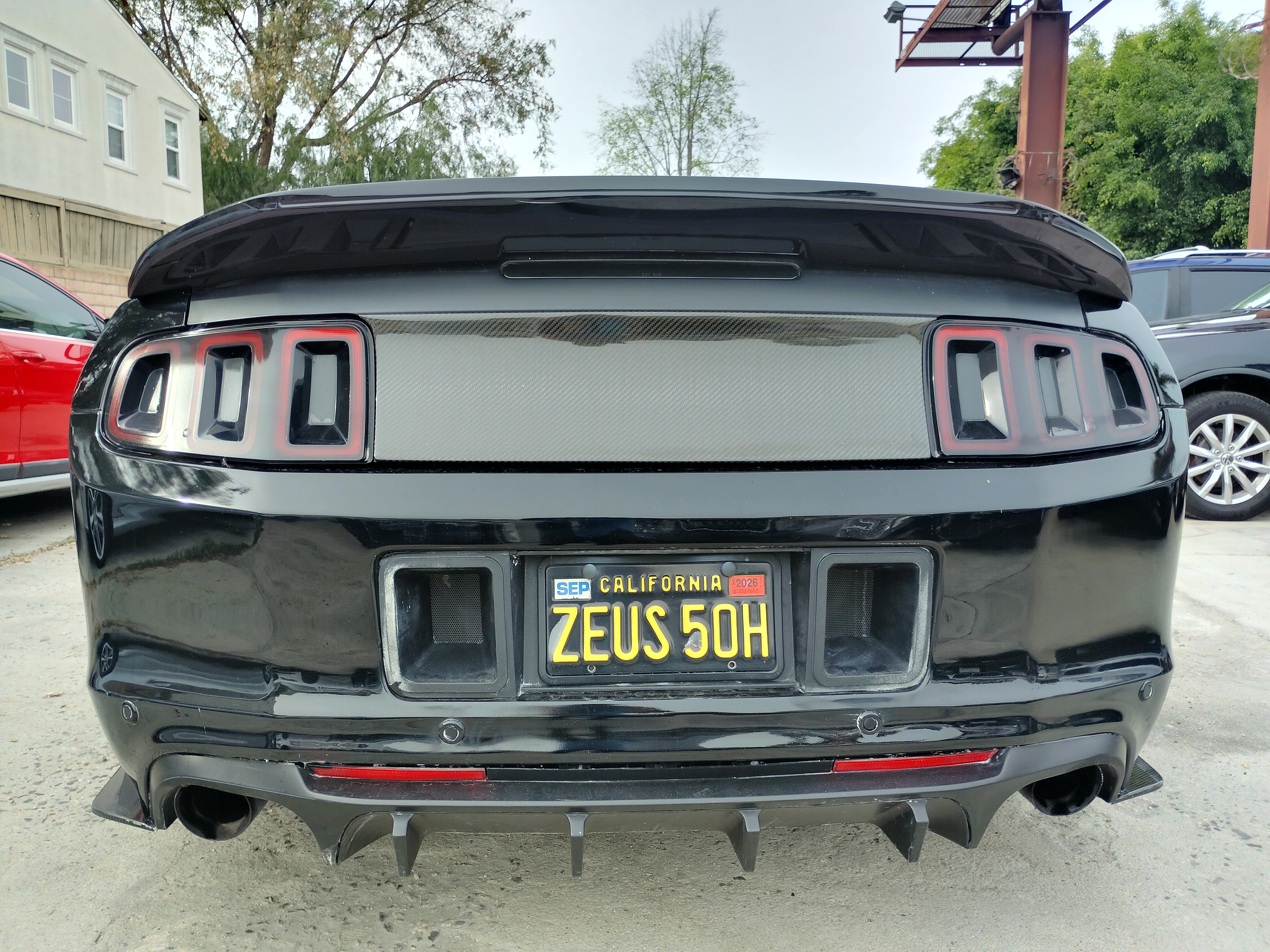 View vehicle photo 7