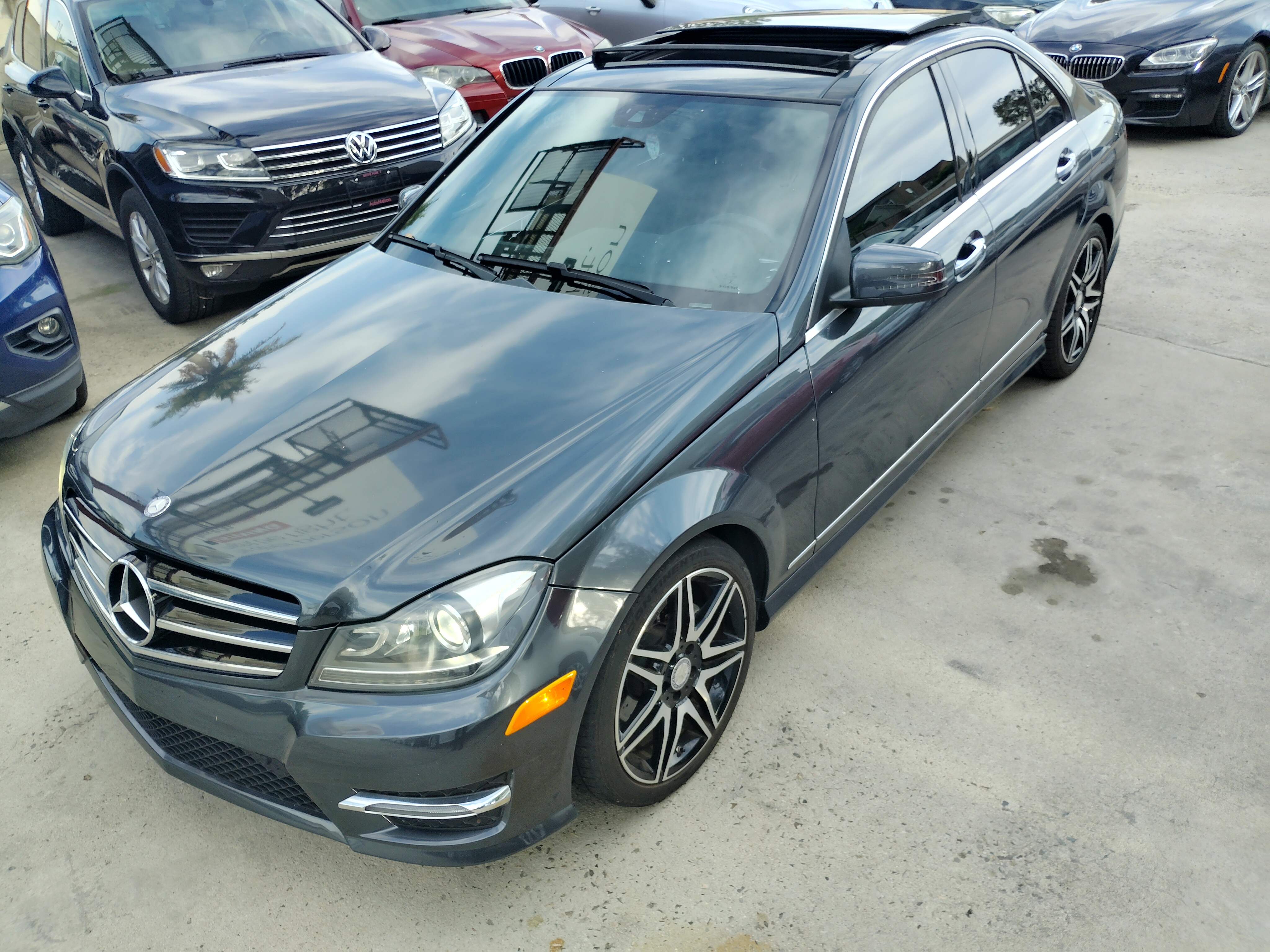 View vehicle photo 3