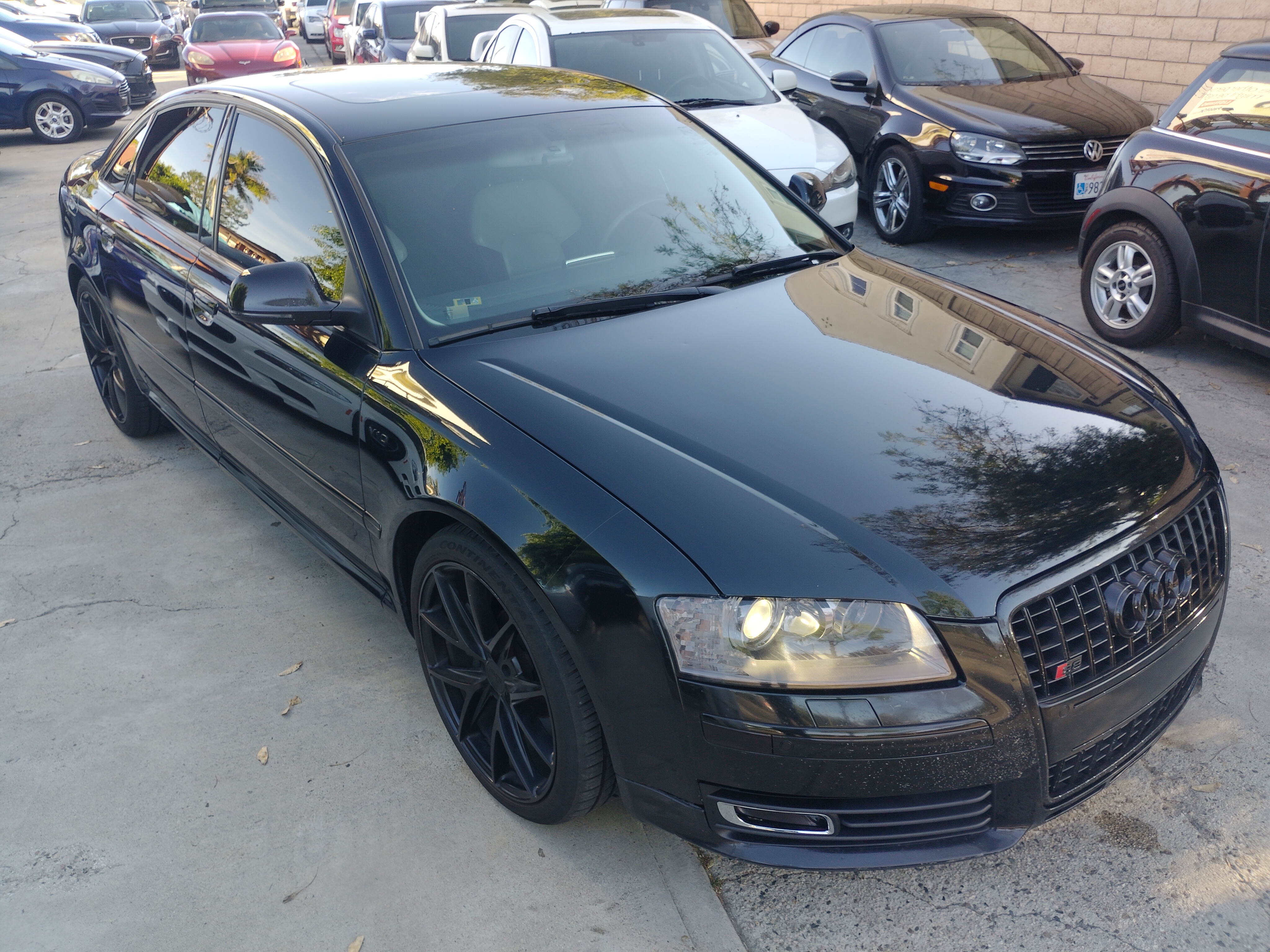 Black 2009 Audi S8 5.2 quattro Sedan All-Wheel Drive Automatic