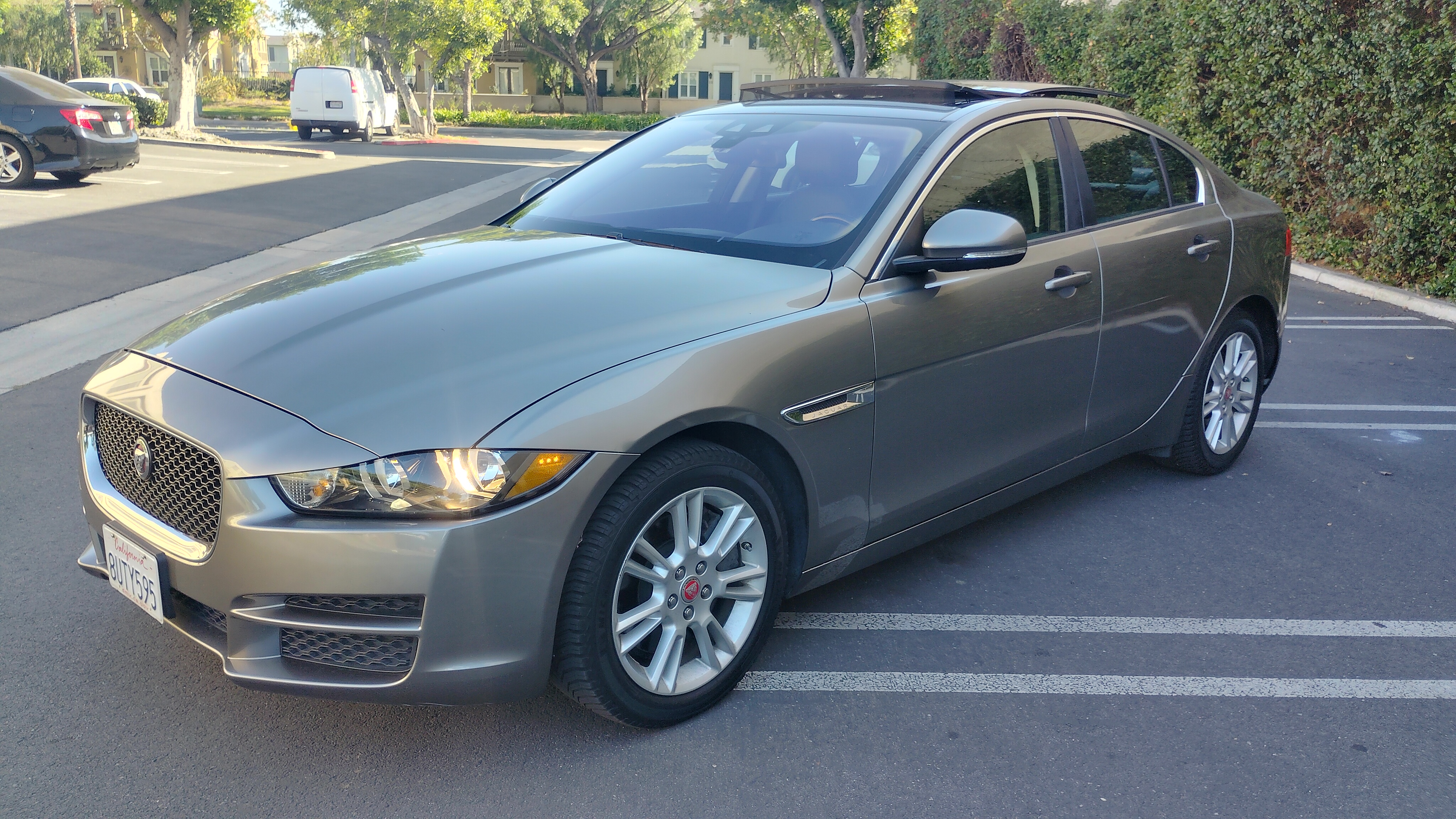 - 2018 Jaguar XE Sedan All-Wheel Drive Automatic