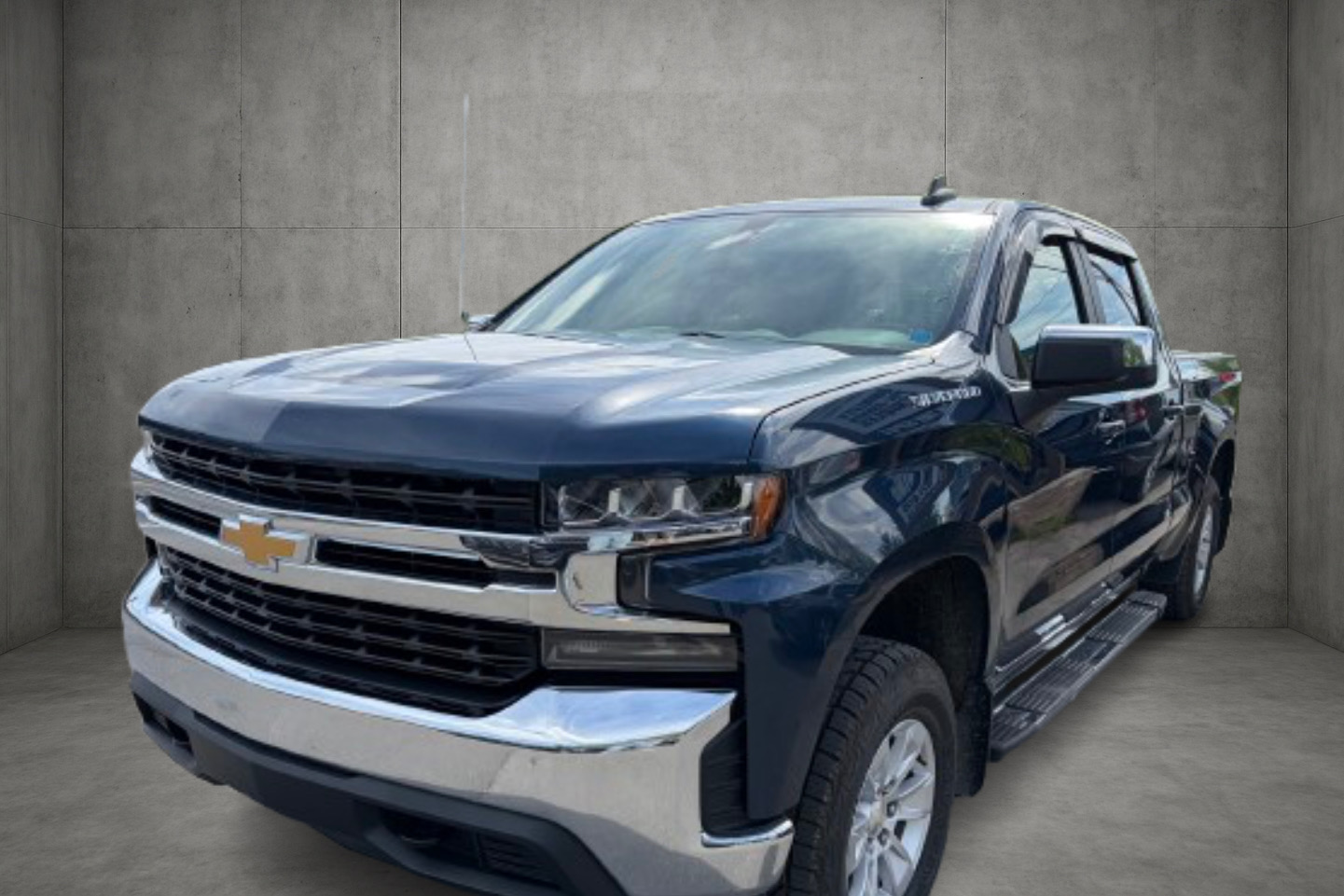 Blue 2019 Chevrolet Silverado 1500 LT Crew Cab 4WD Pickup Truck Four-Wheel Drive Automatic