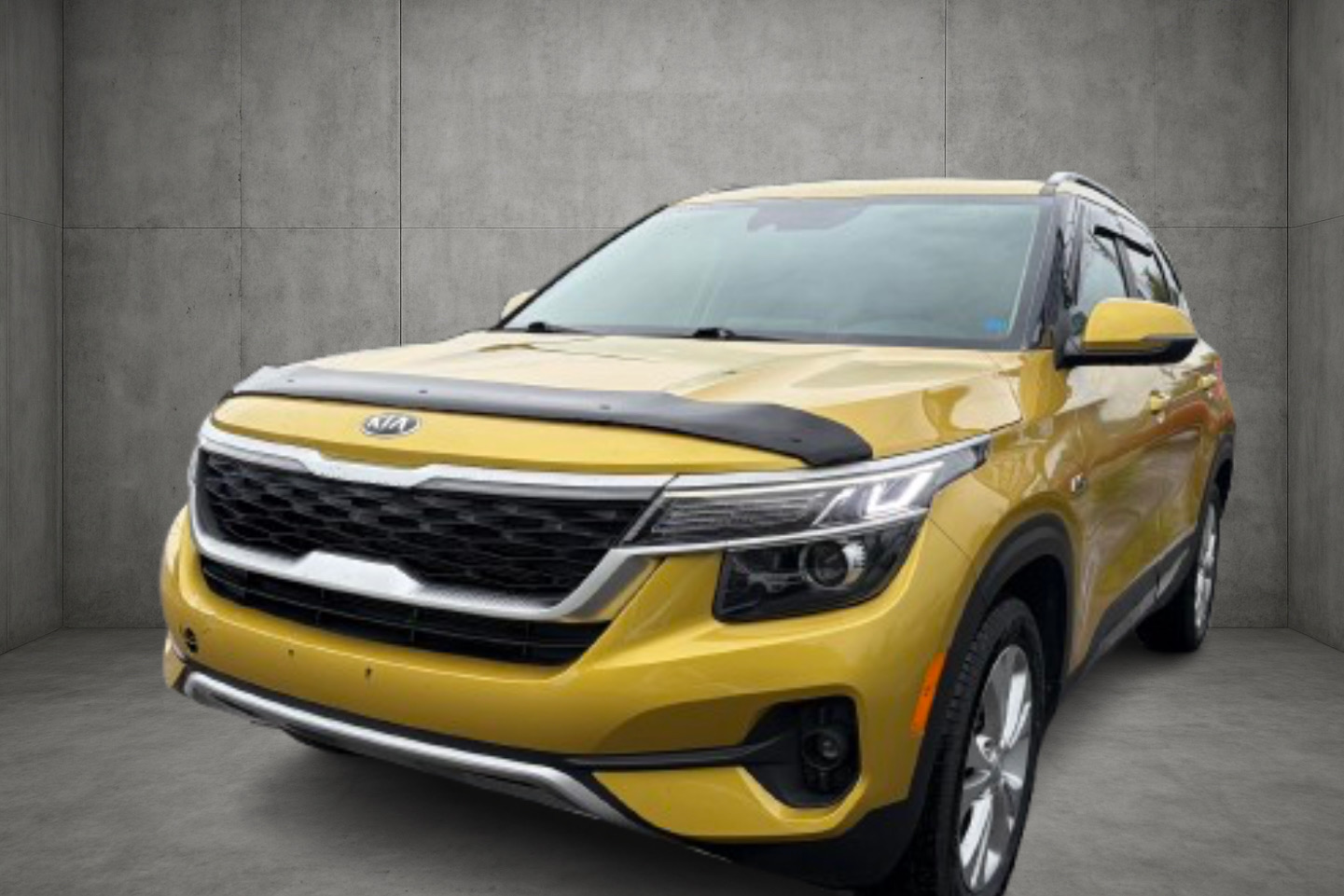 Yellow 2021 Kia Seltos SUV / Crossover All-Wheel Drive Automatic