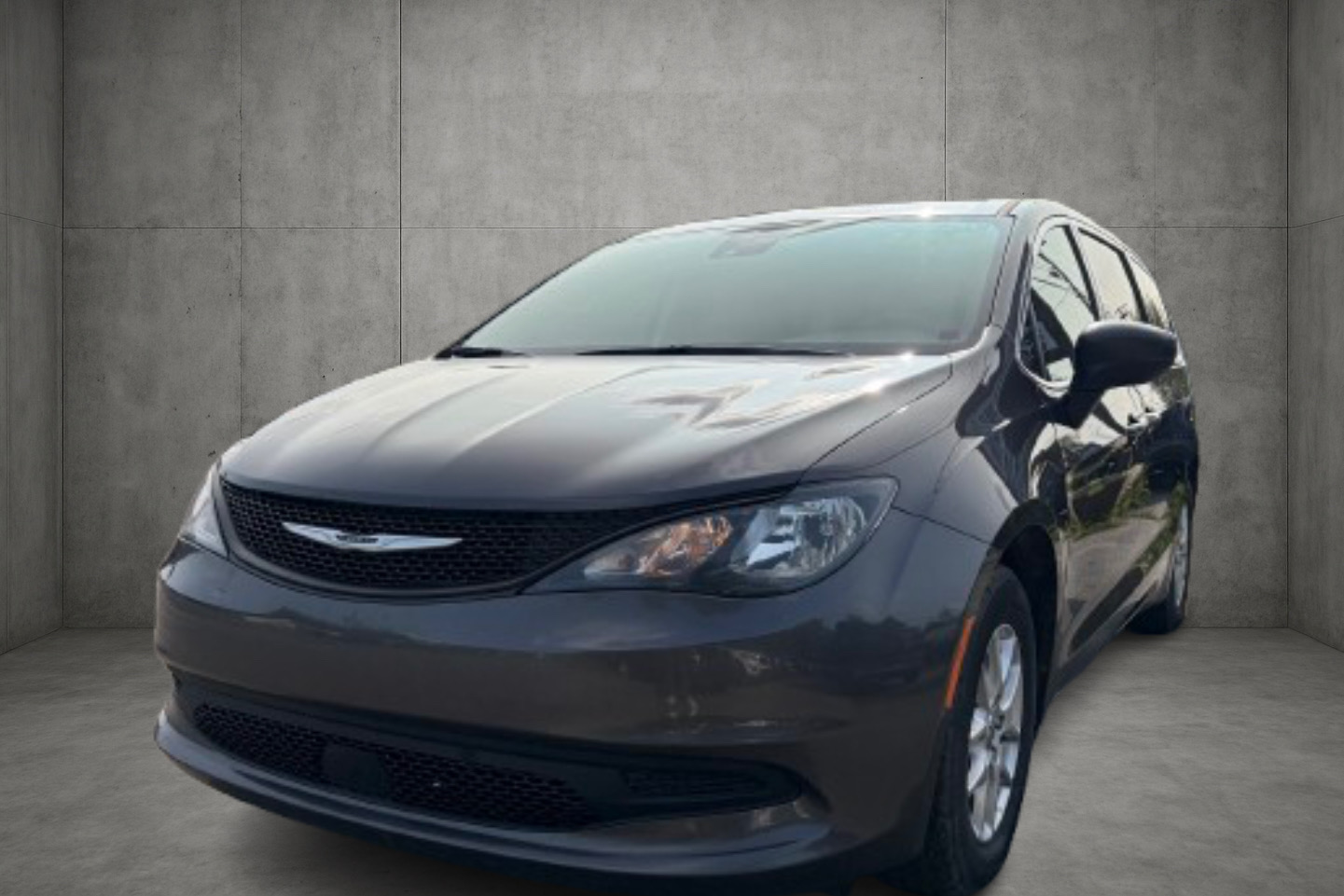 Gray 2023 Chrysler Grand Caravan Minivan Automatic