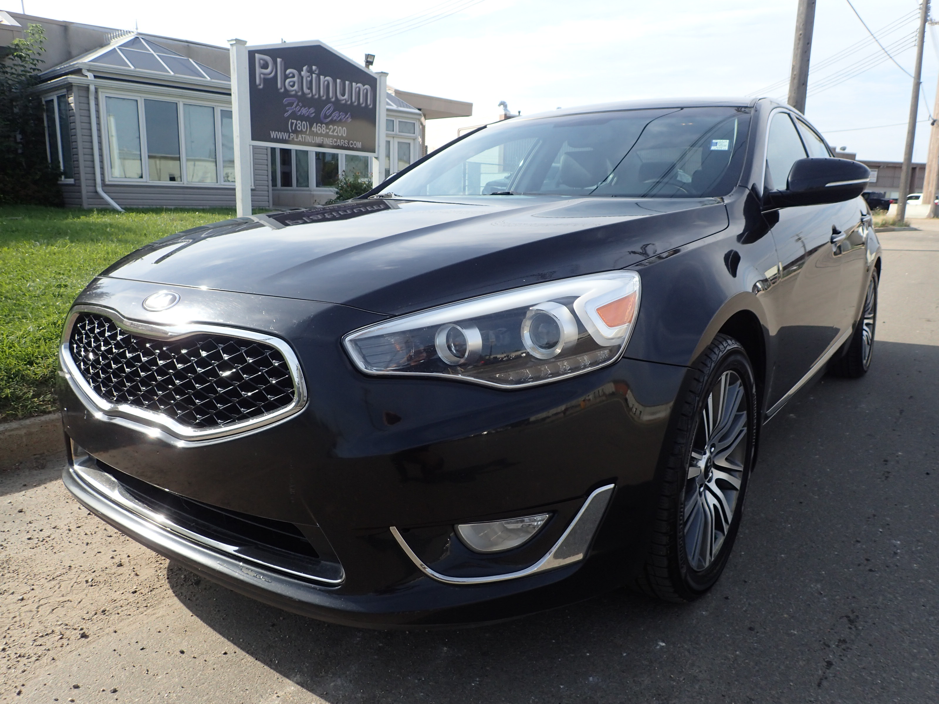 Black 2015 Kia Cadenza Sedan Front-Wheel Drive Automatic