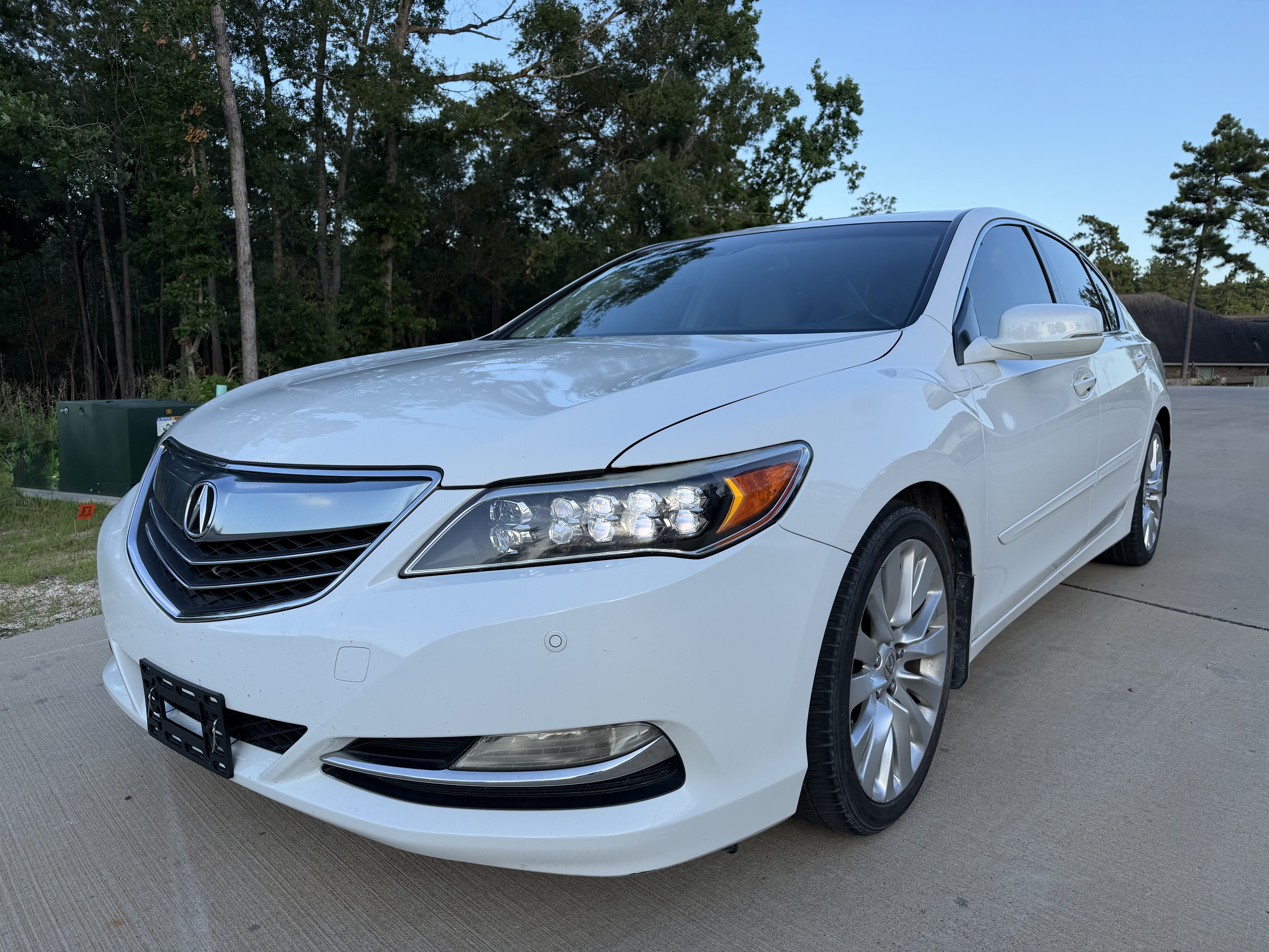 White 2014 Acura RLX FWD with Advance Package Sedan Front-Wheel Drive Automatic