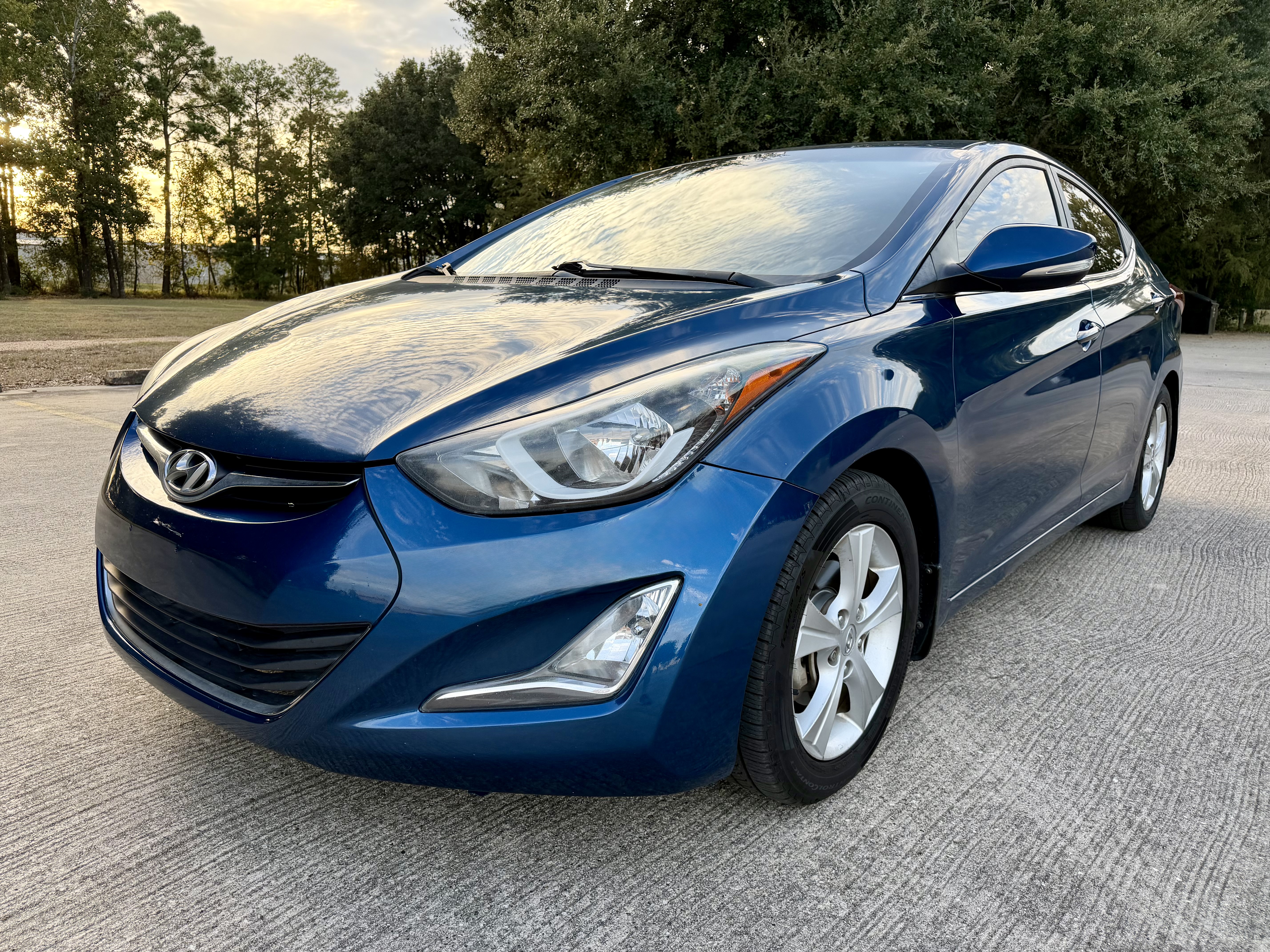 Blue 2016 Hyundai Elantra Sedan Front-Wheel Drive Automatic