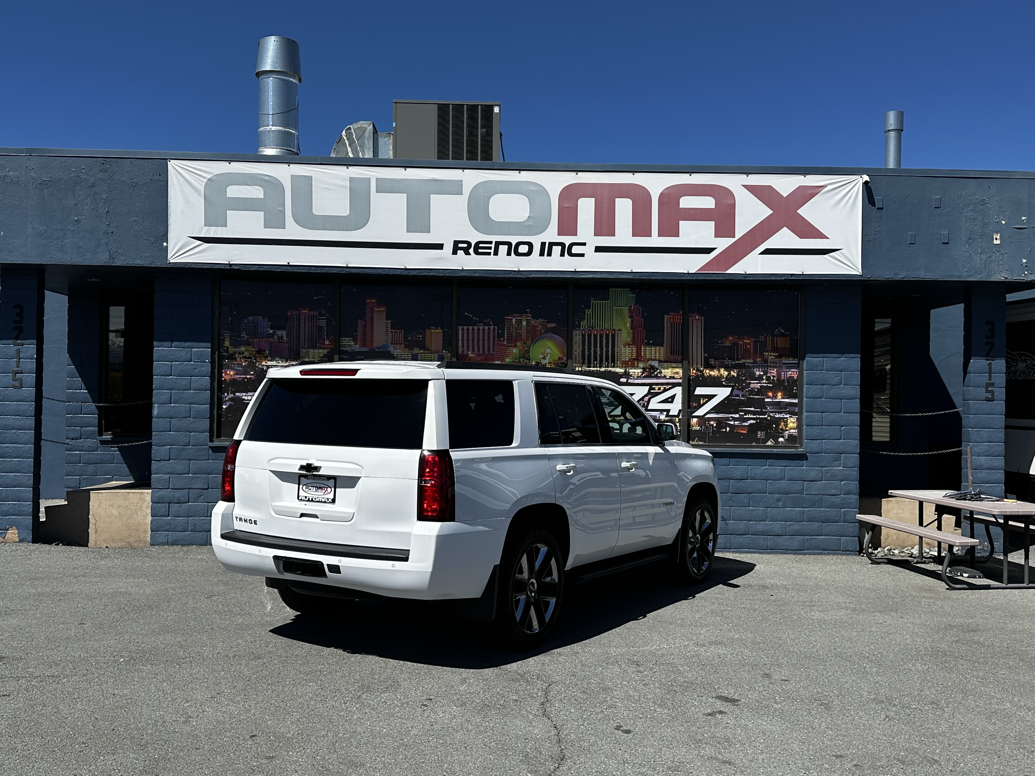 View vehicle photo 6
