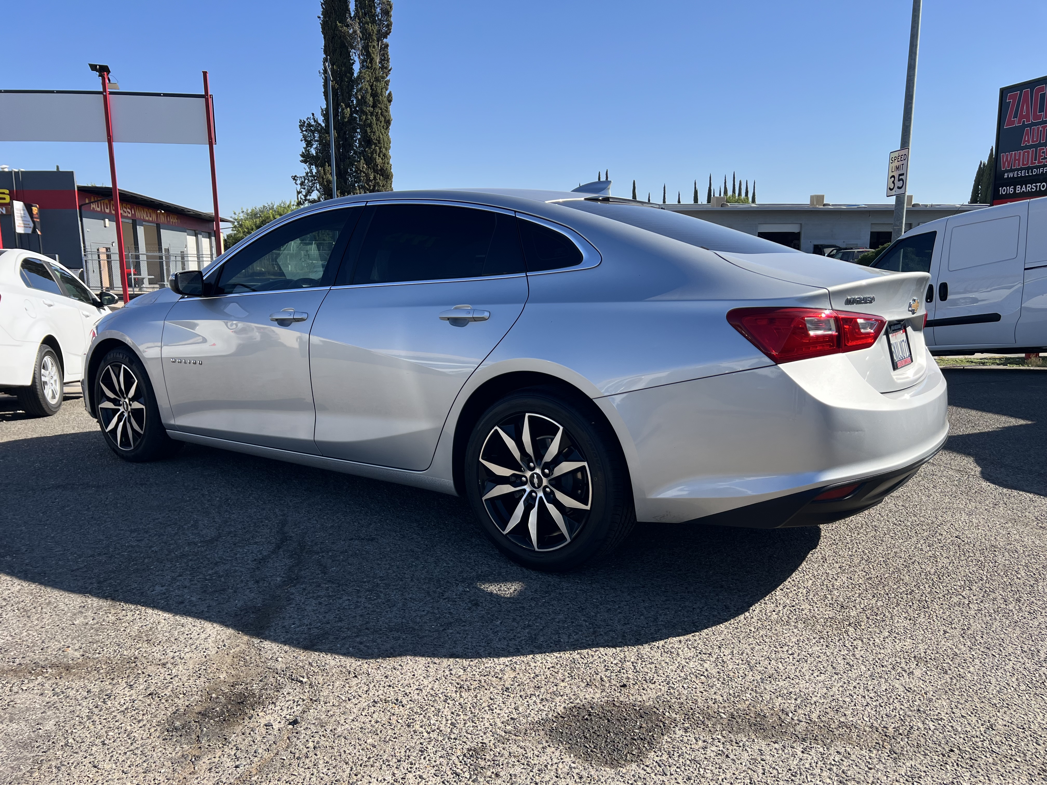 View vehicle photo 3
