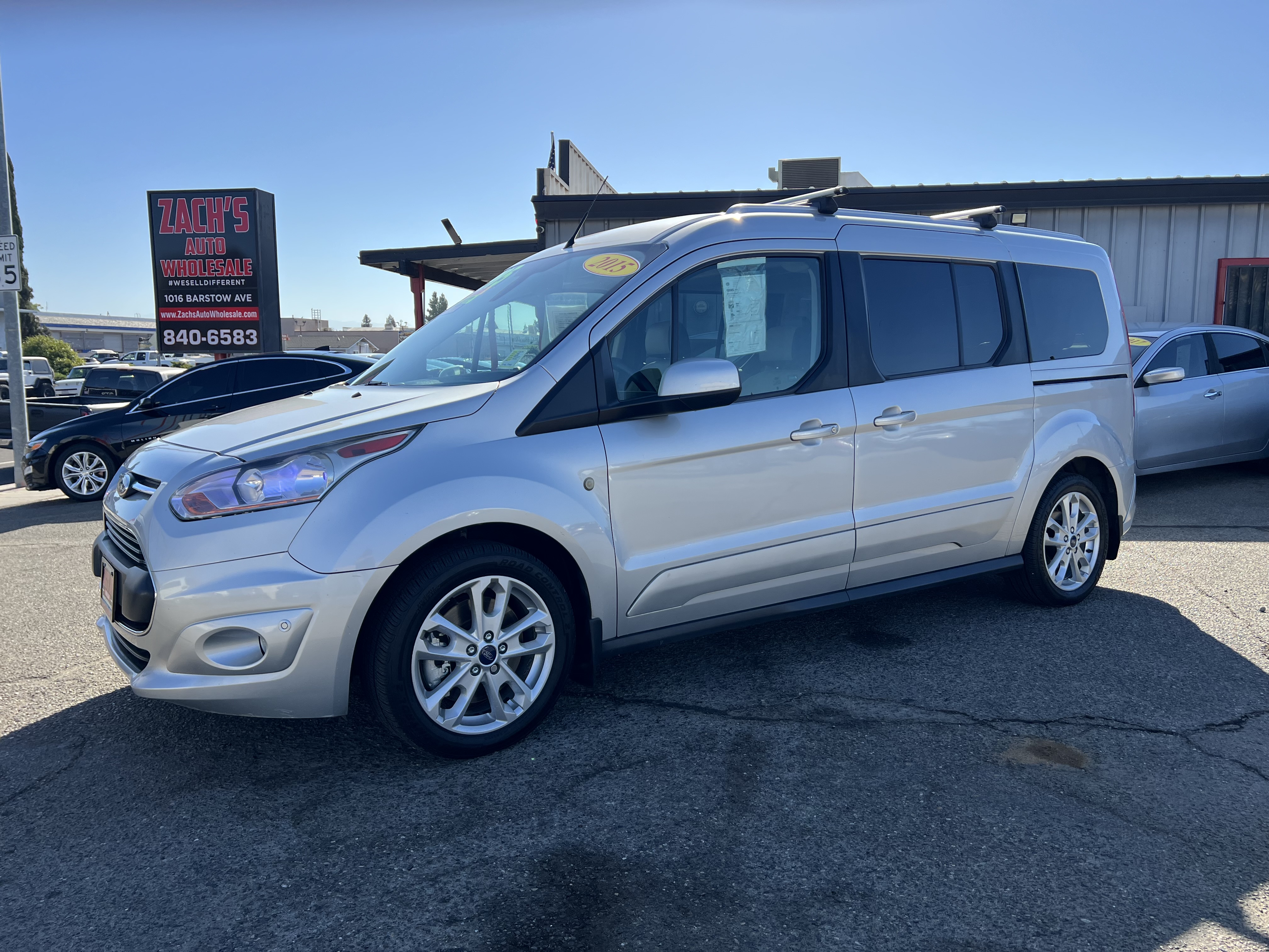  2015 Ford Transit Connect Wagon Titanium LWB FWD with Rear Liftgate   
