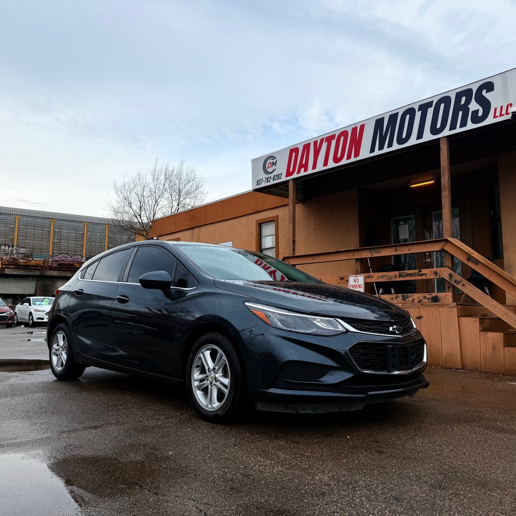 Chevrolet Cruze LT Hatchback FWD