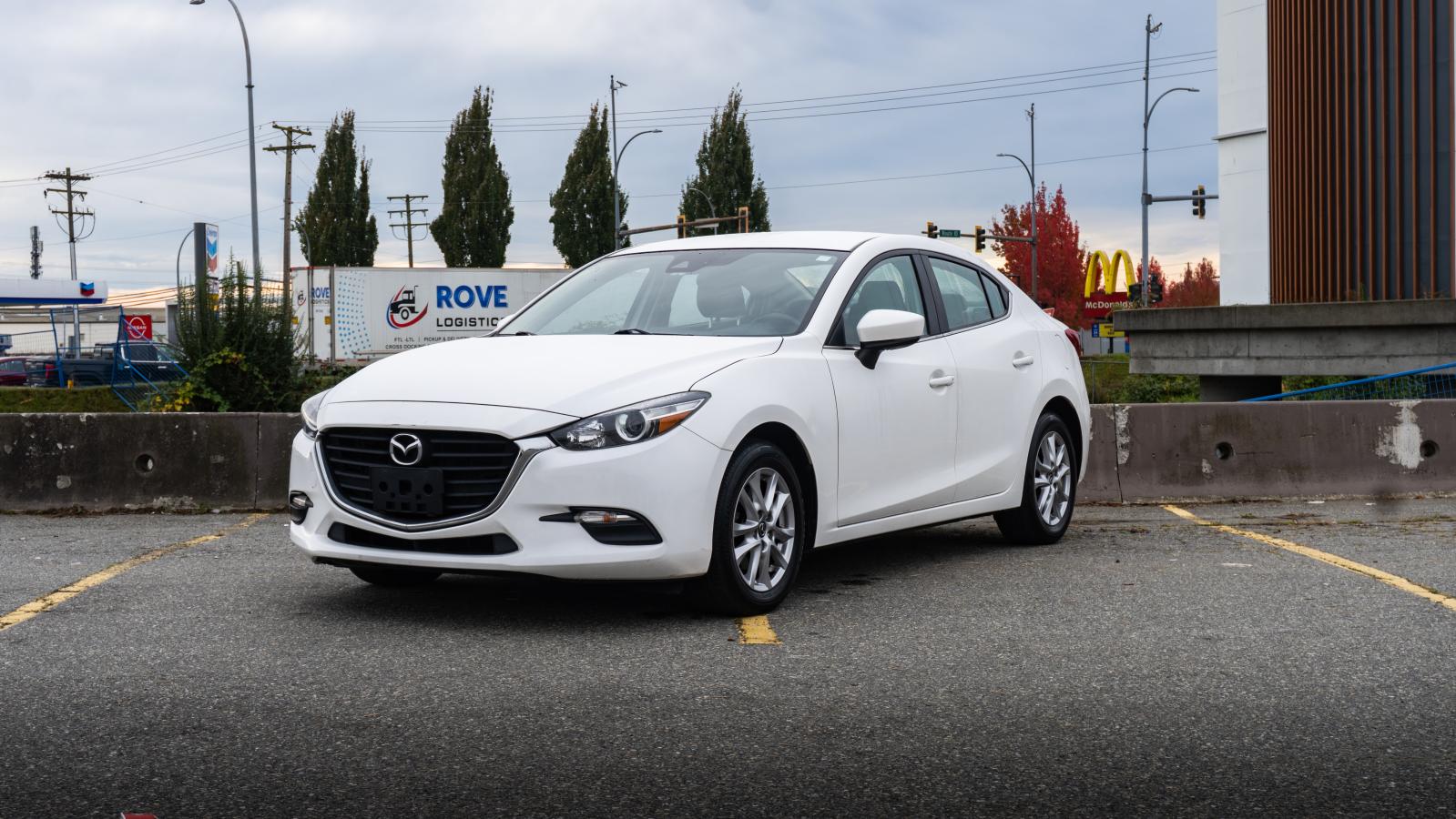 2017 Mazda MAZDA3 GS