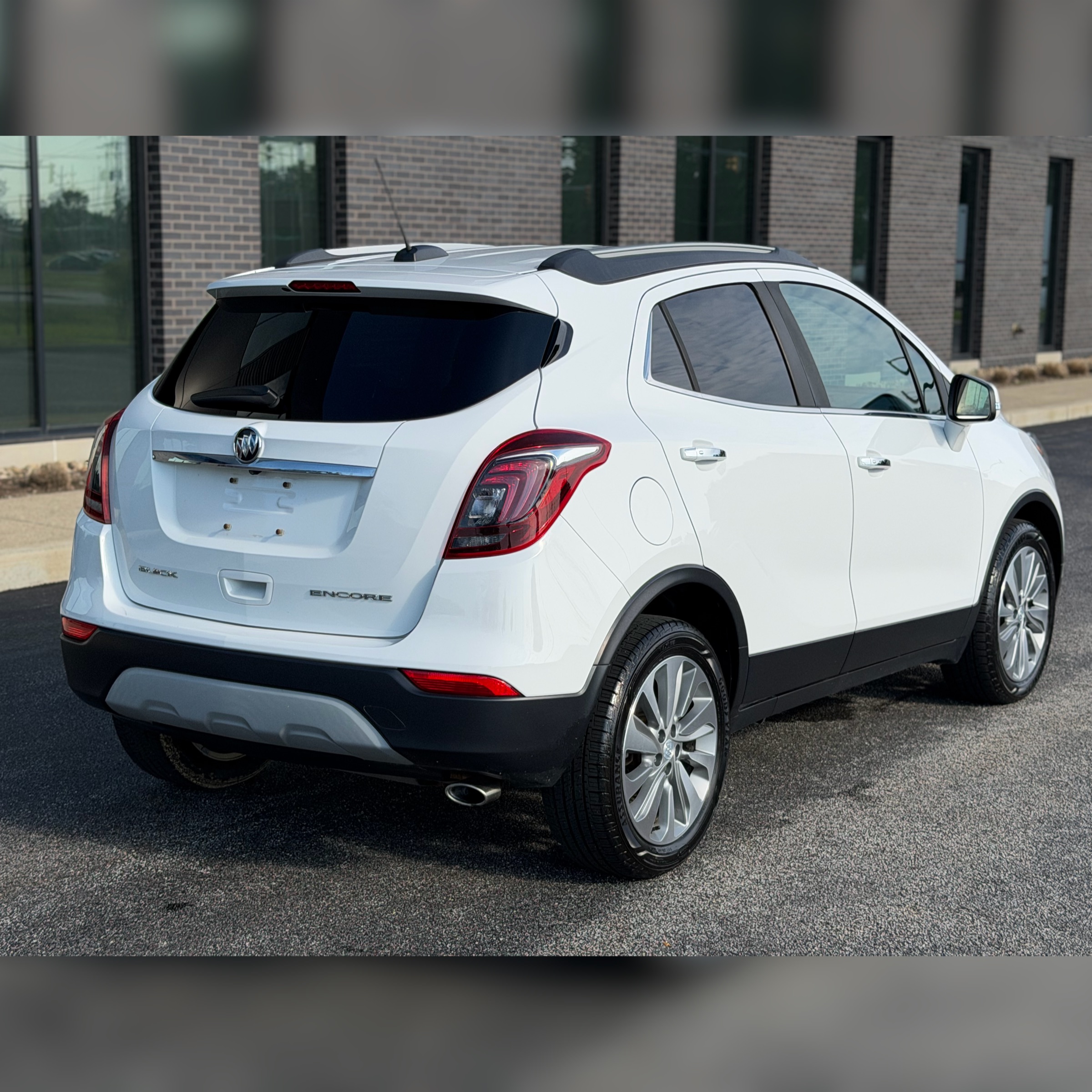 View vehicle photo 2