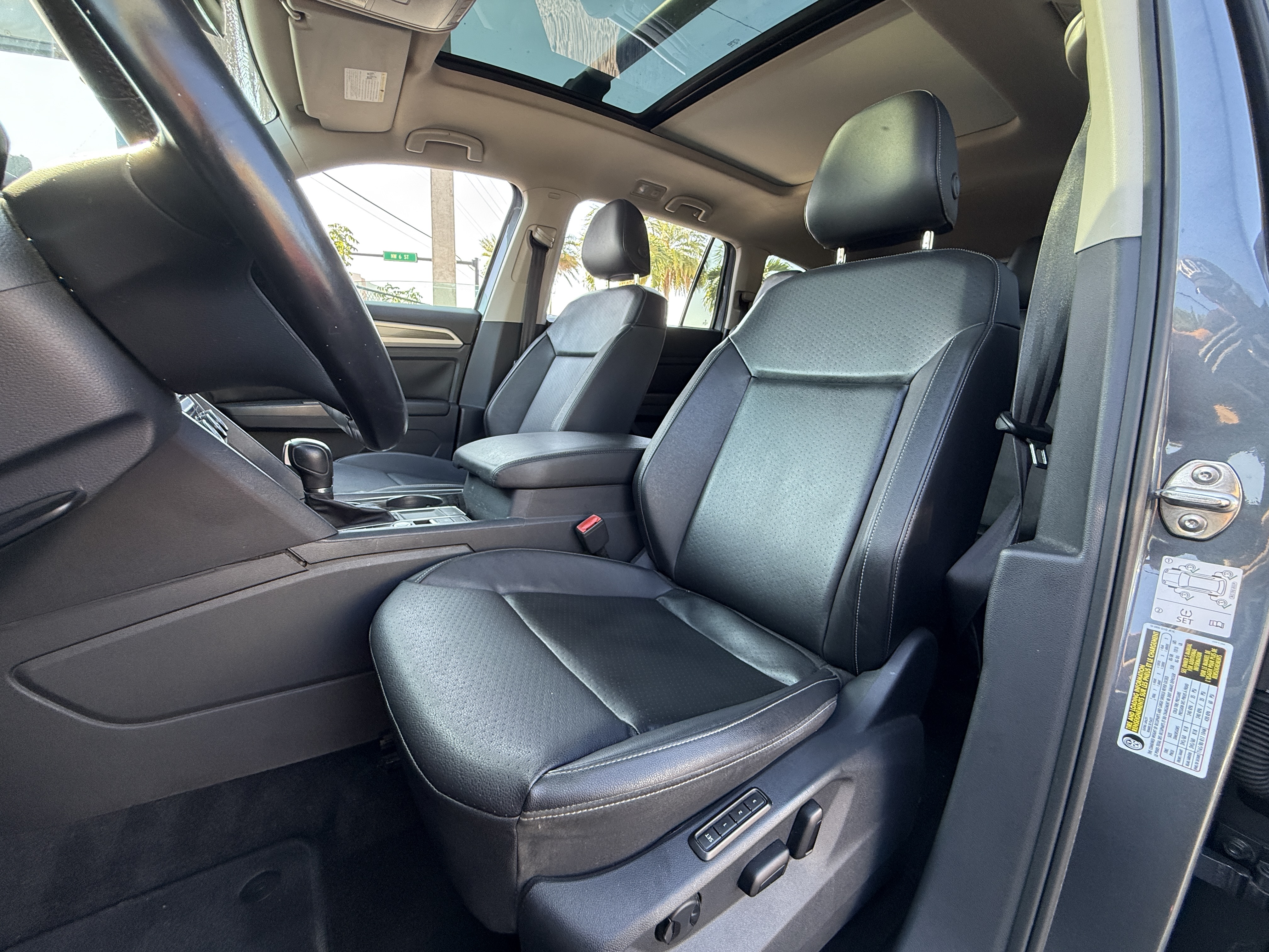 2018 Volkswagen Atlas - $16,900