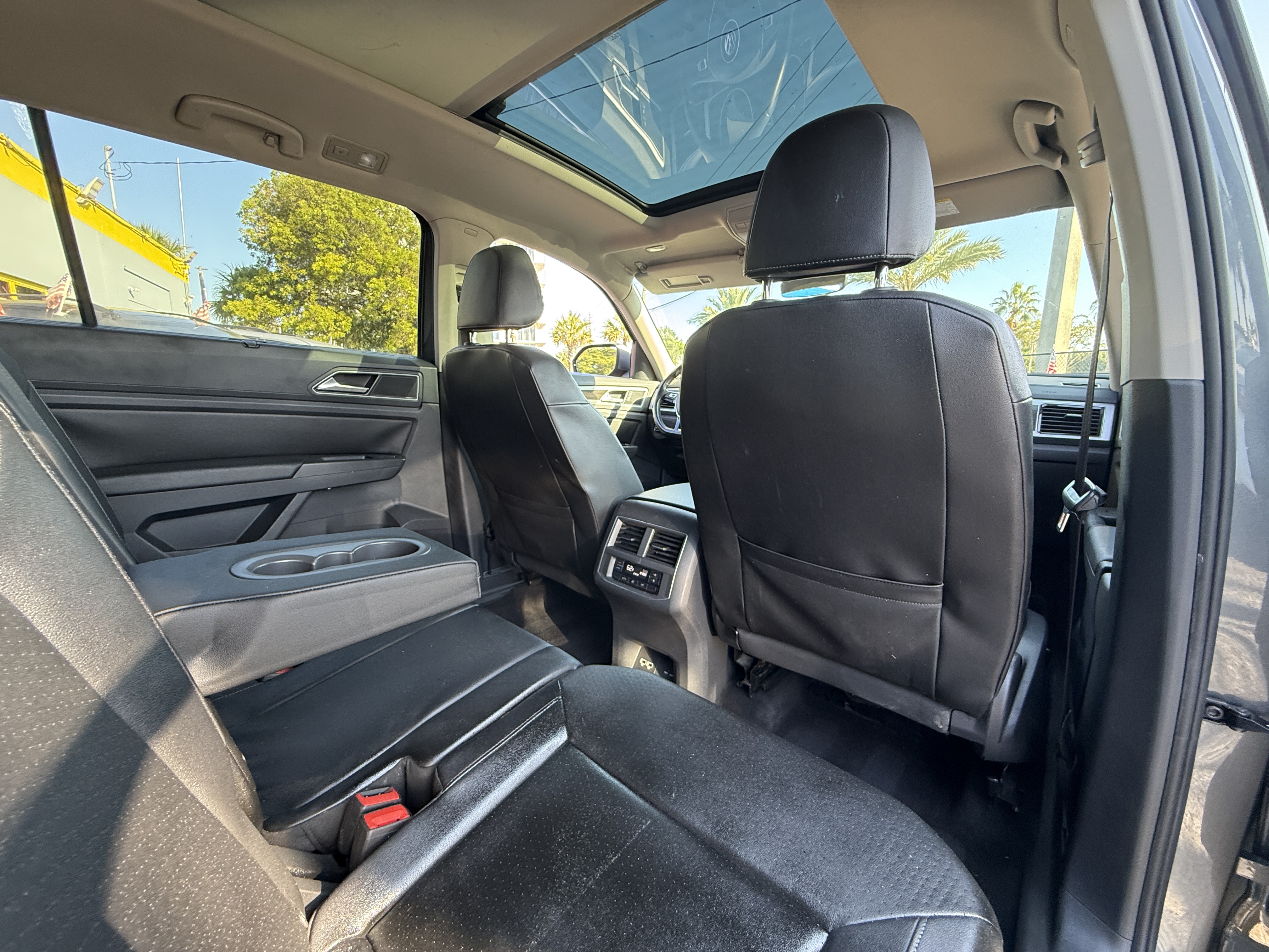 2018 Volkswagen Atlas - $16,900
