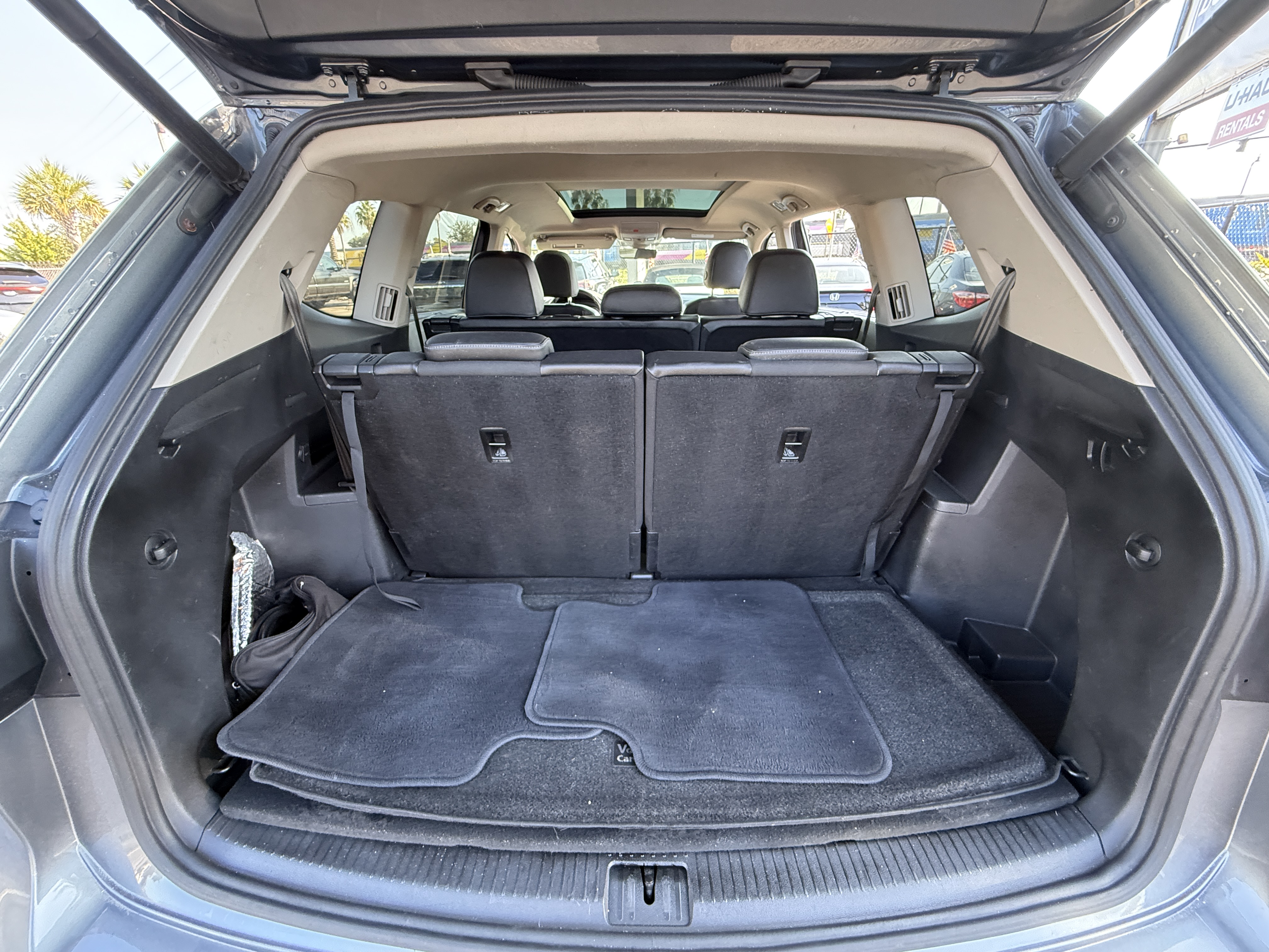 2018 Volkswagen Atlas - $16,900