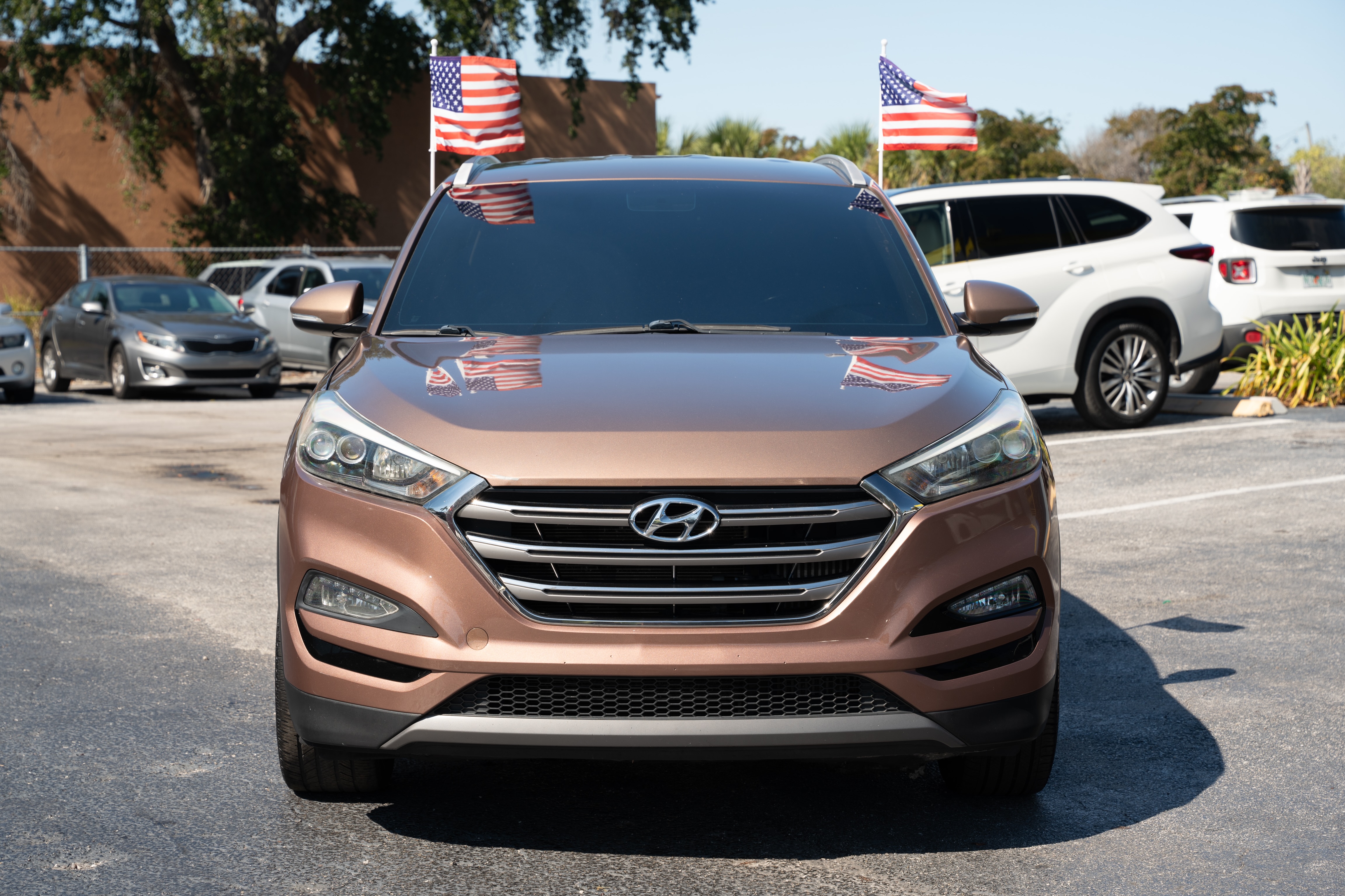 2016 Hyundai Tucson - $11,900