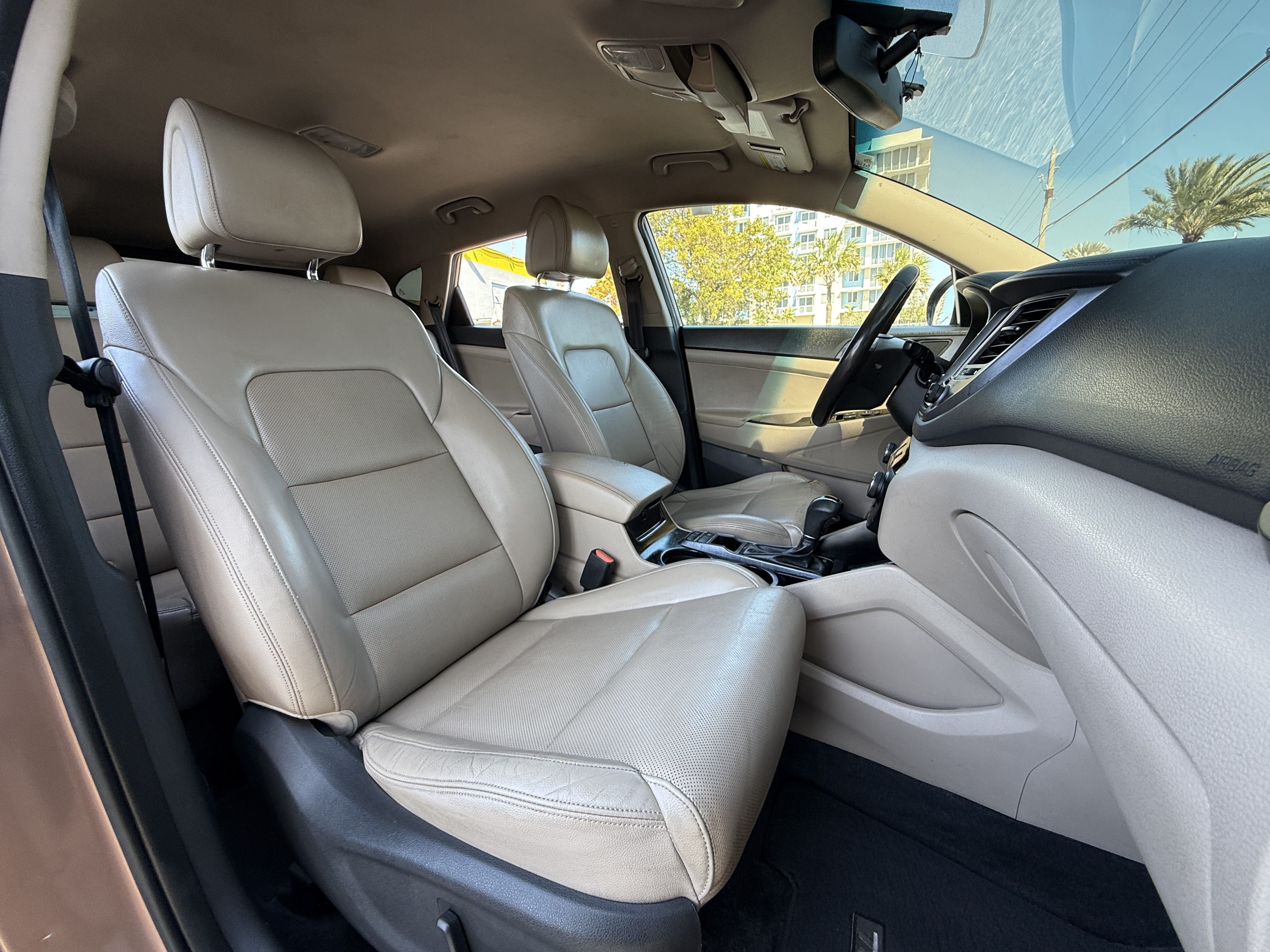 2016 Hyundai Tucson - $11,900