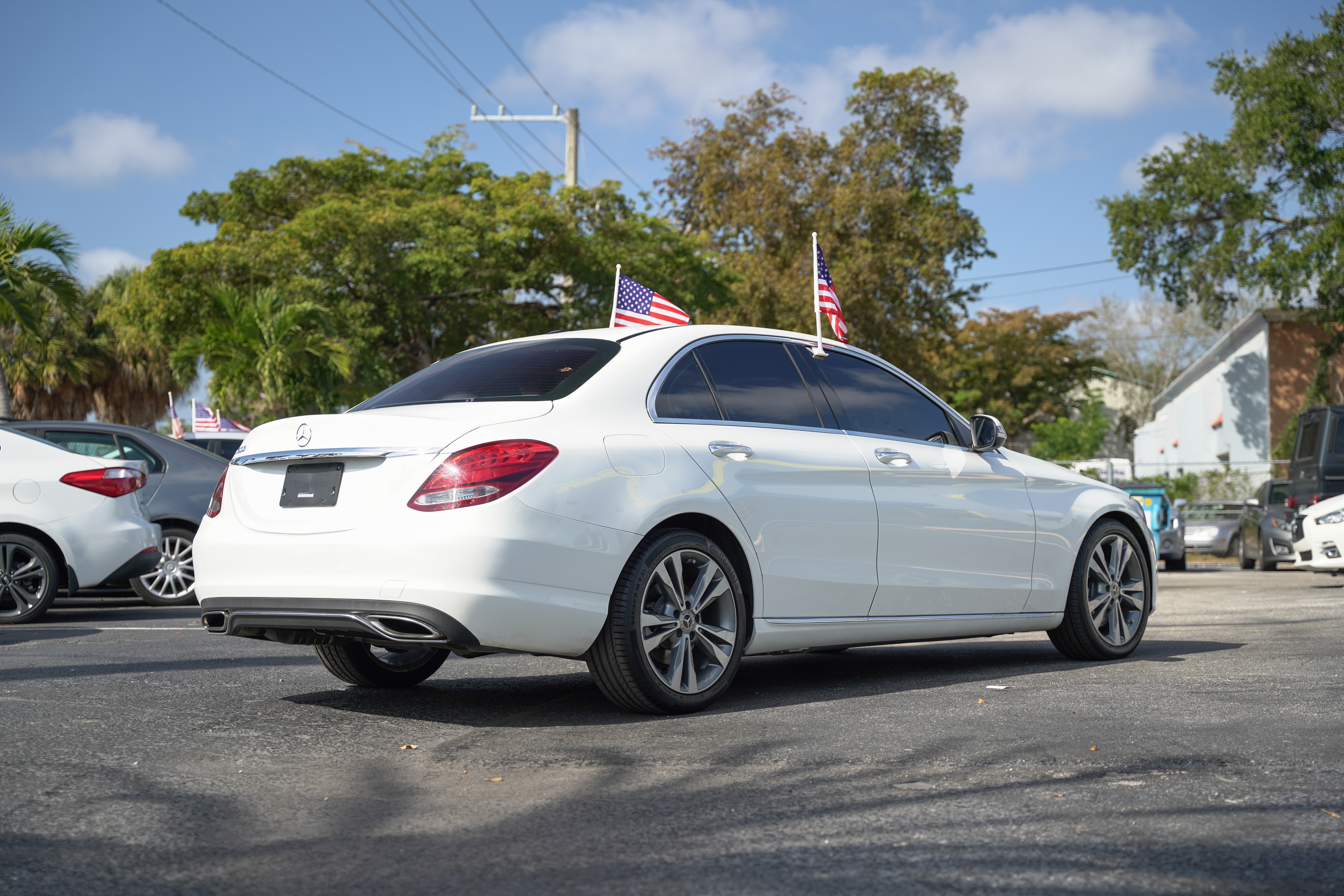 2016 Mercedes-Benz C-Class - $15,900