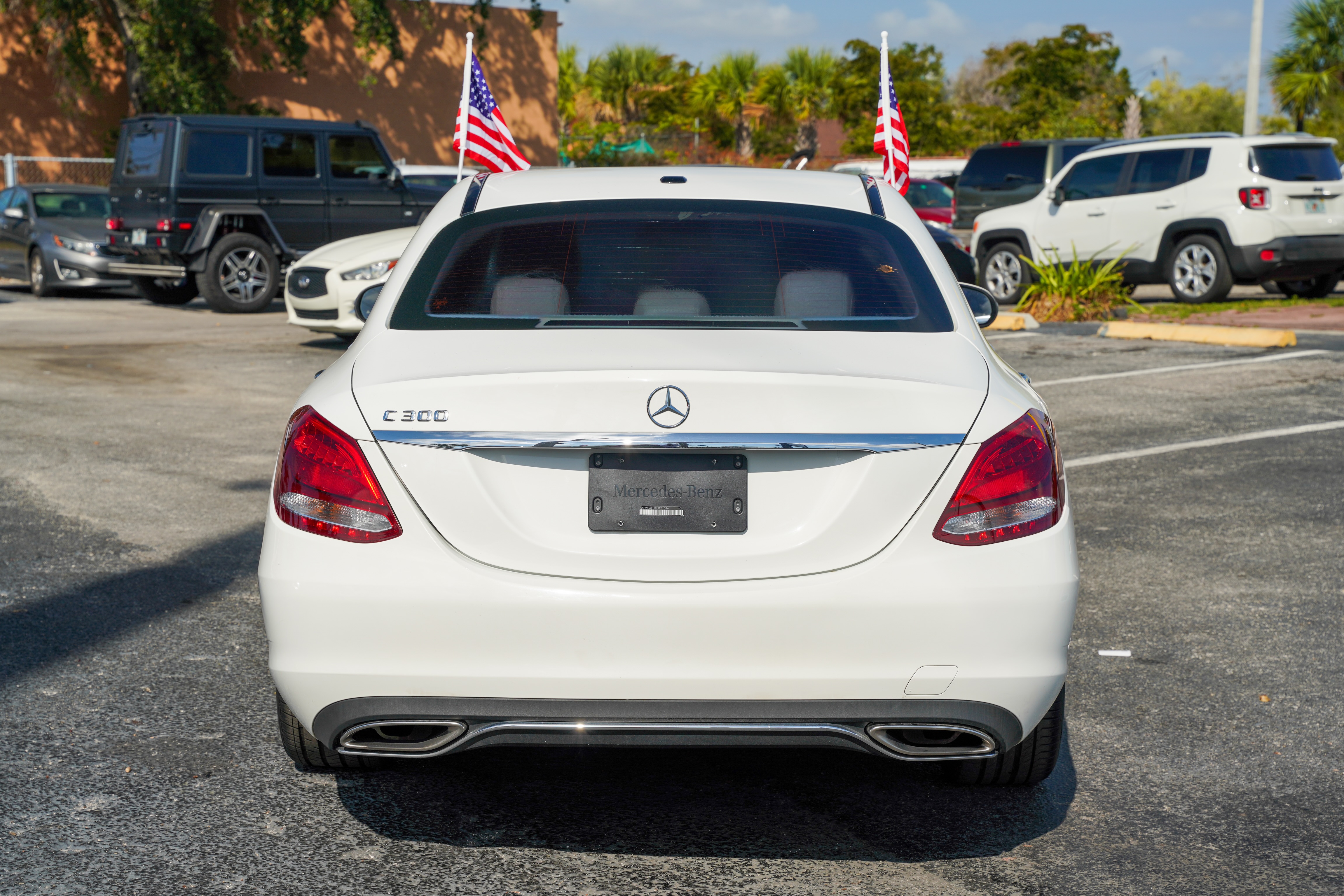 2016 Mercedes-Benz C-Class - $15,900