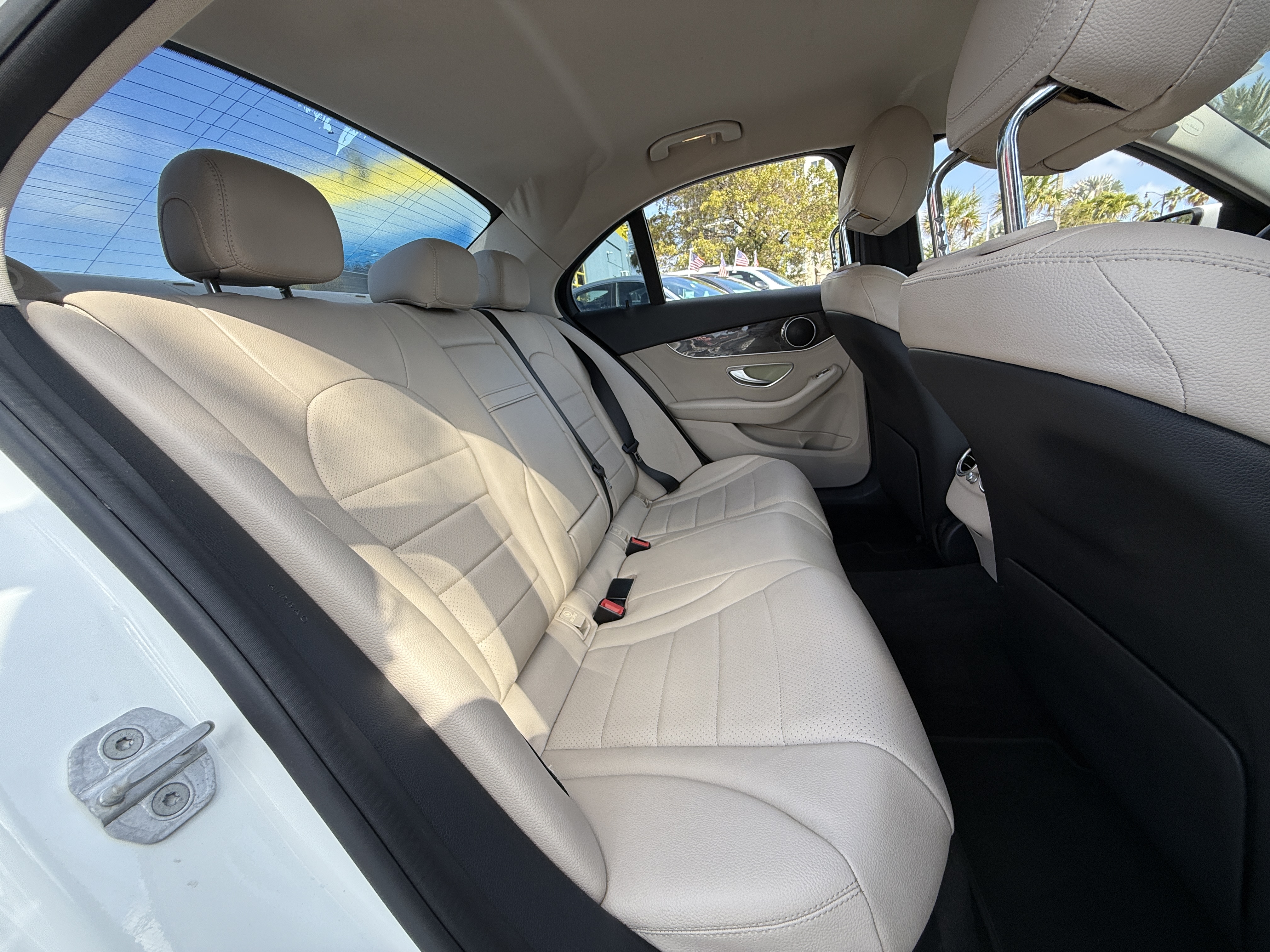 2016 Mercedes-Benz C-Class - $15,900