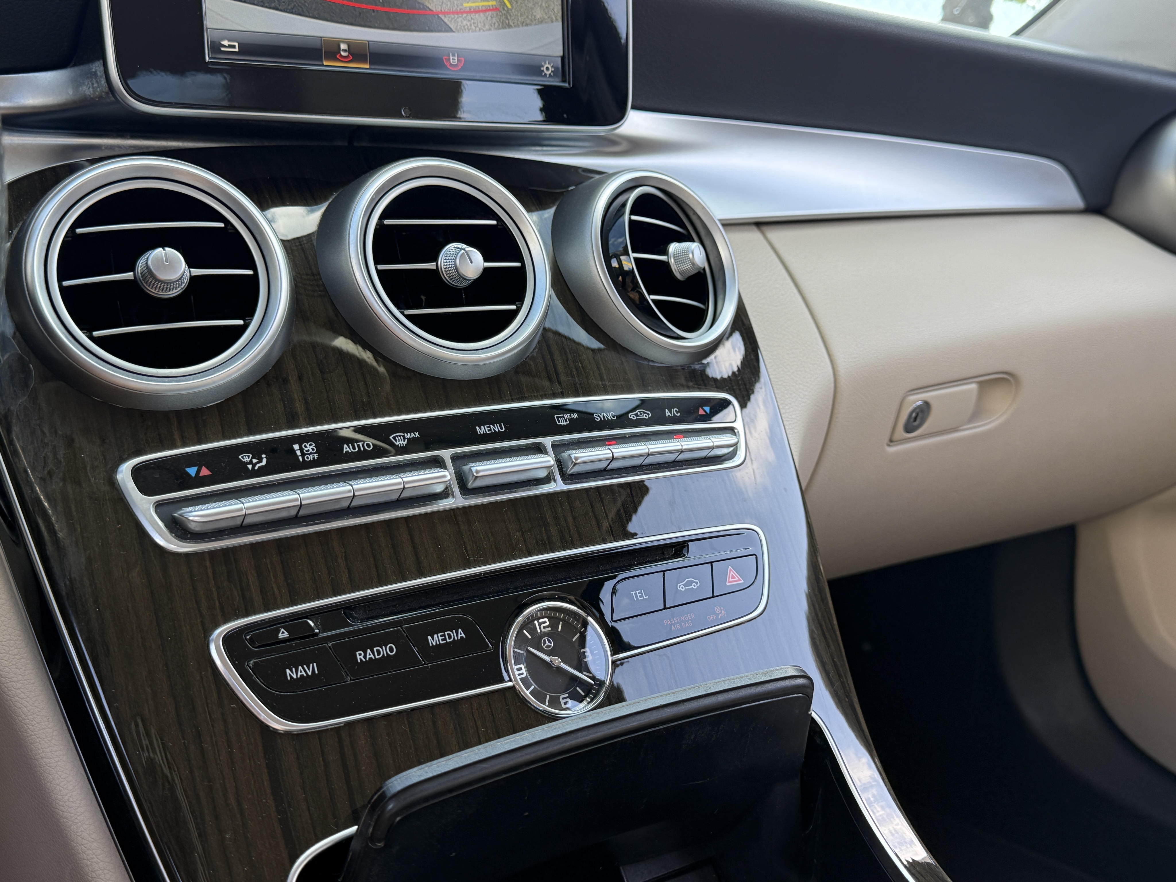 2016 Mercedes-Benz C-Class - $15,900