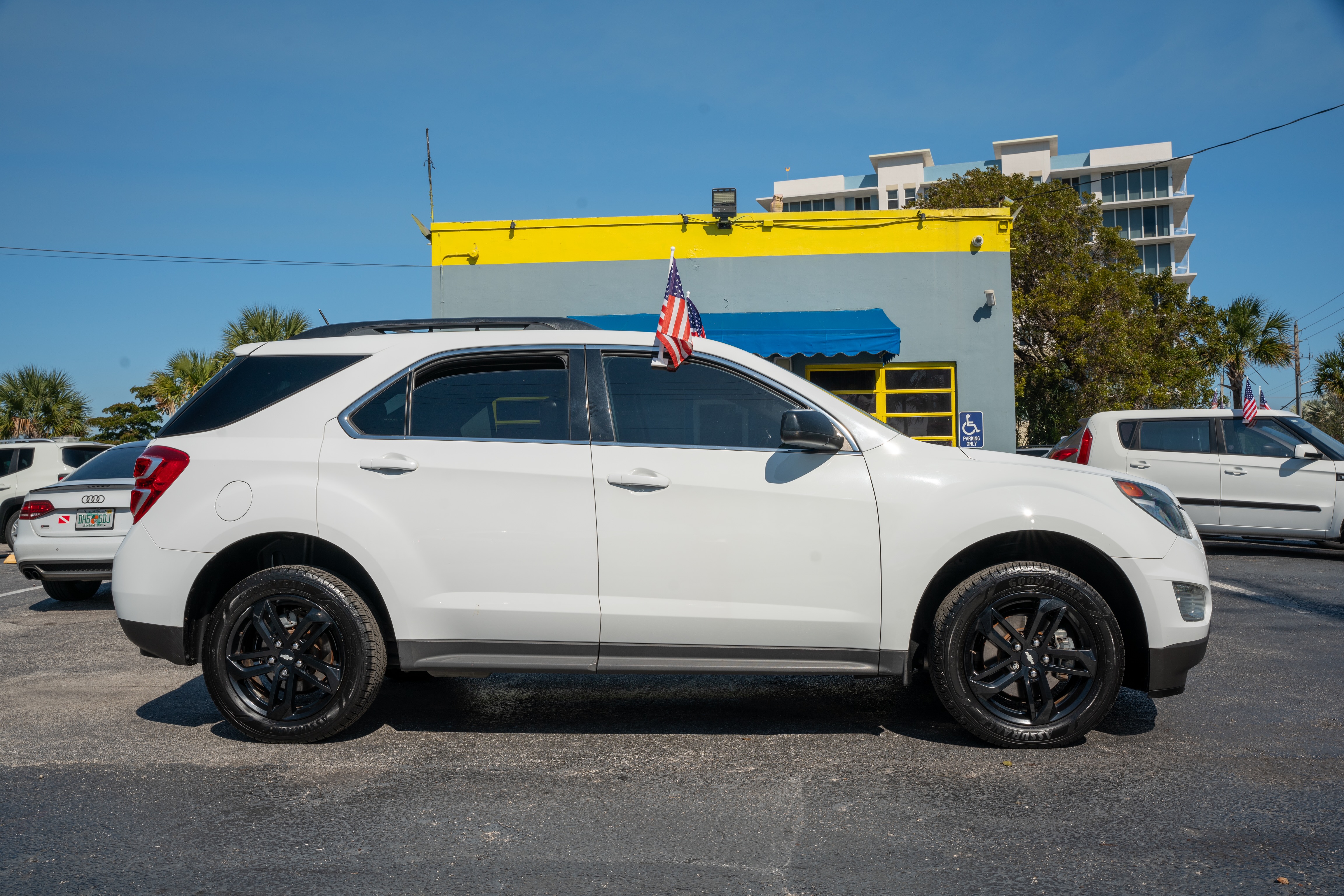 2017 Chevrolet Equinox - $8,900