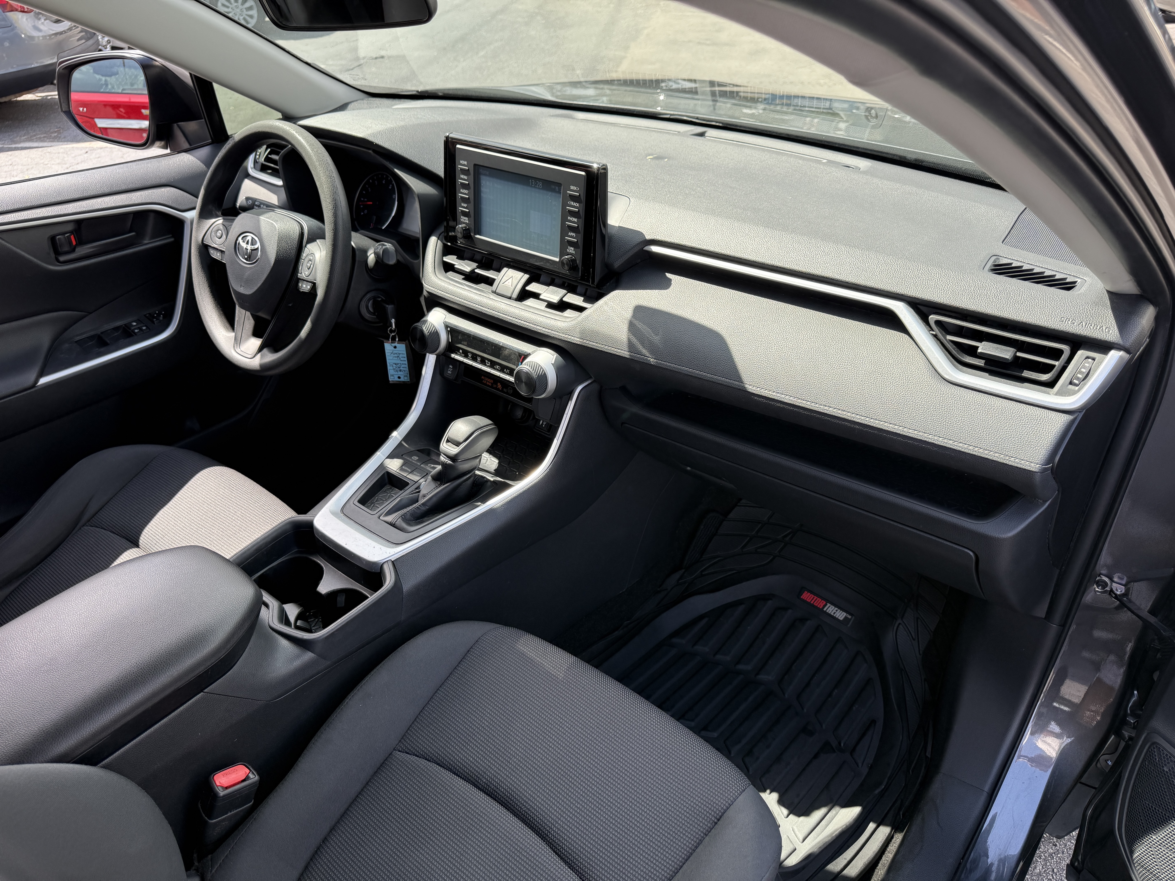 2019 Toyota RAV4 - $15,900