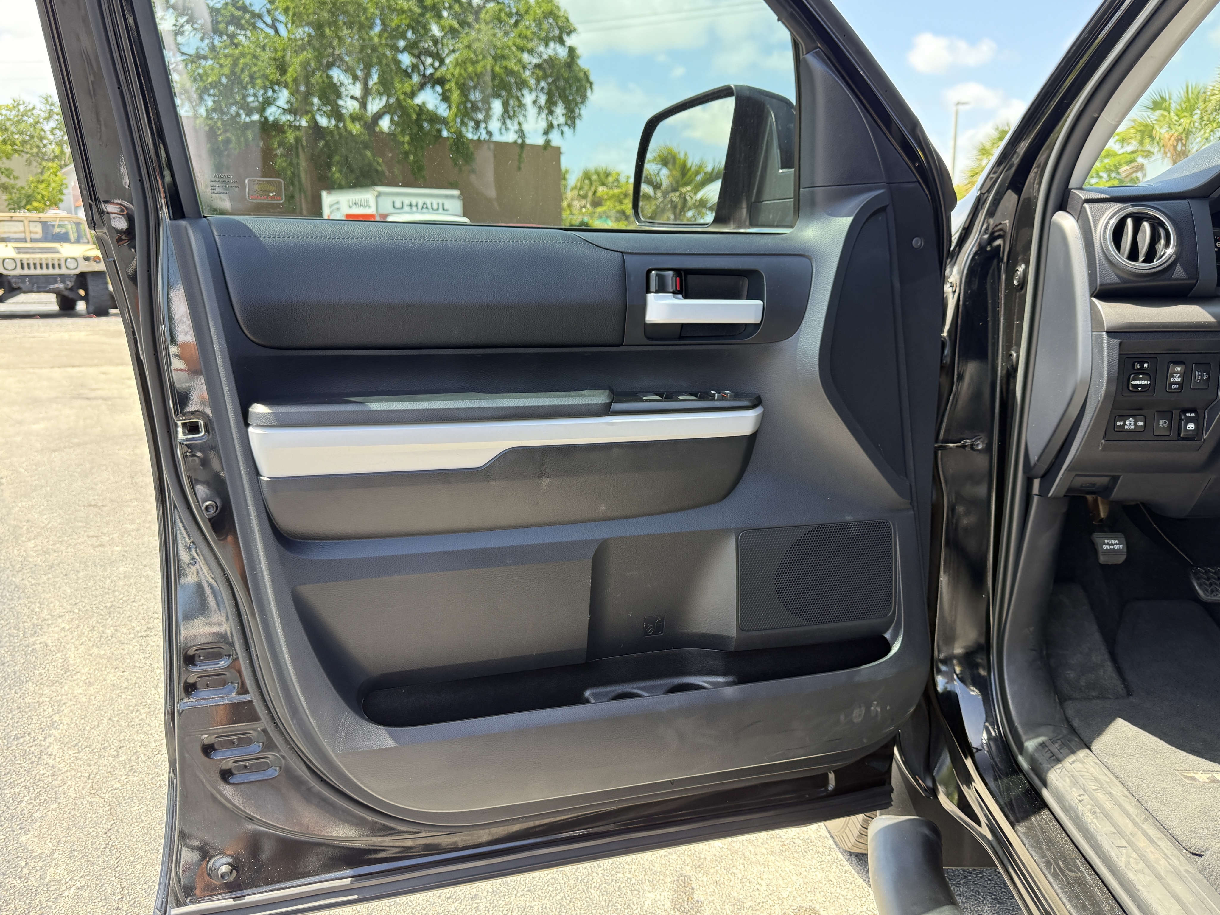 2019 Toyota Tundra - $33,900