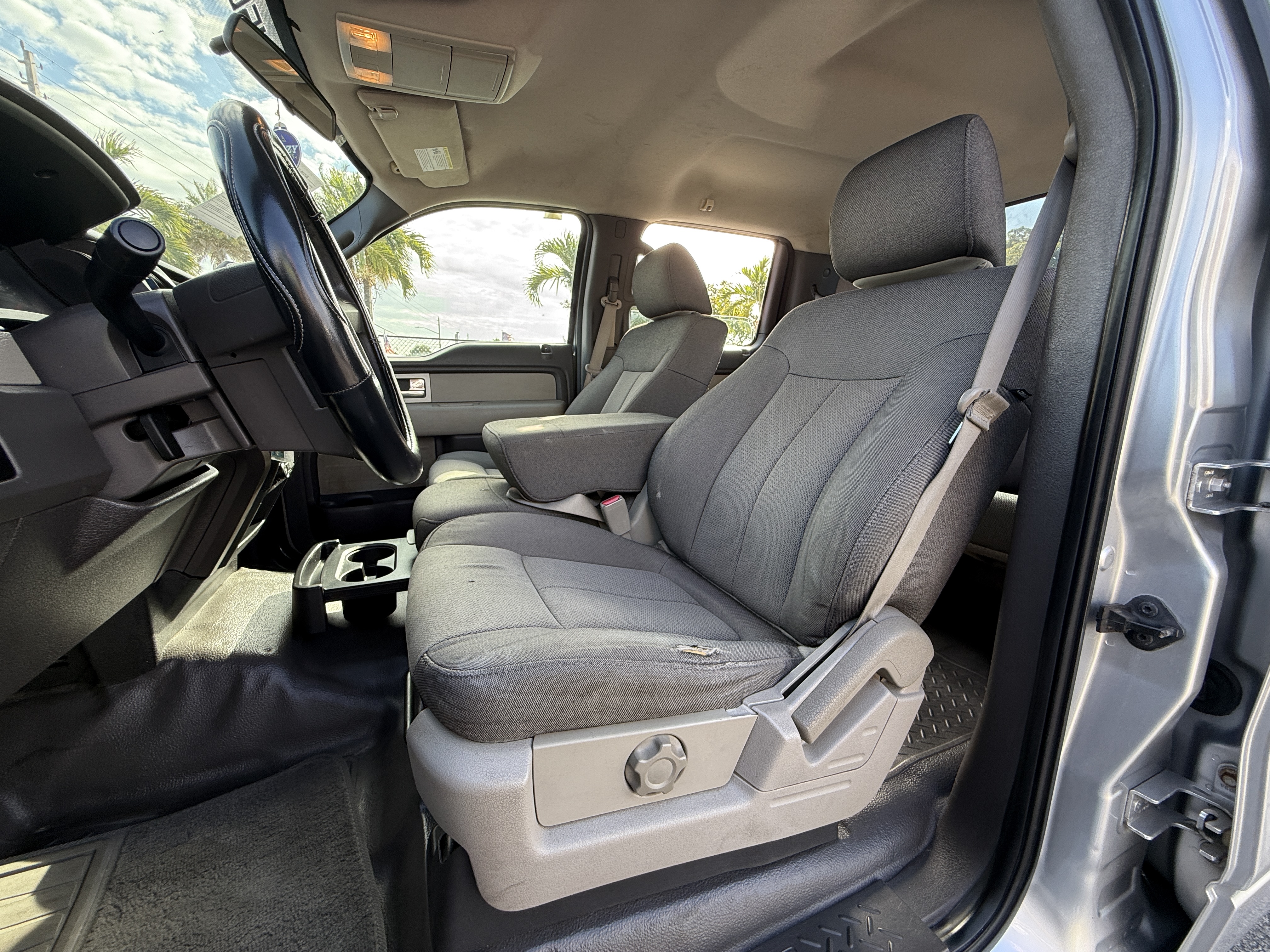 2010 Ford F-150 - $11,900