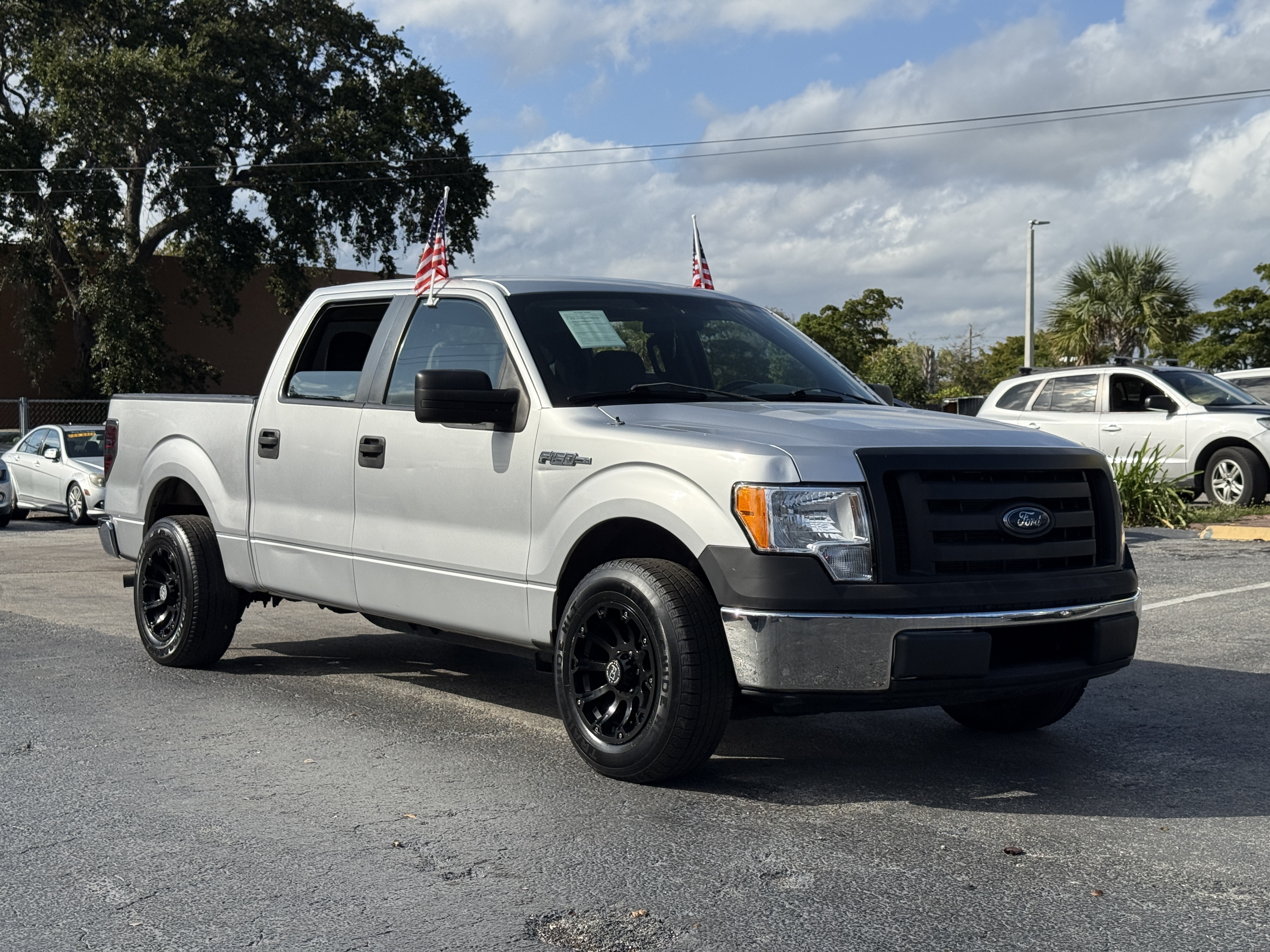 2010 Ford F-150 - $11,900