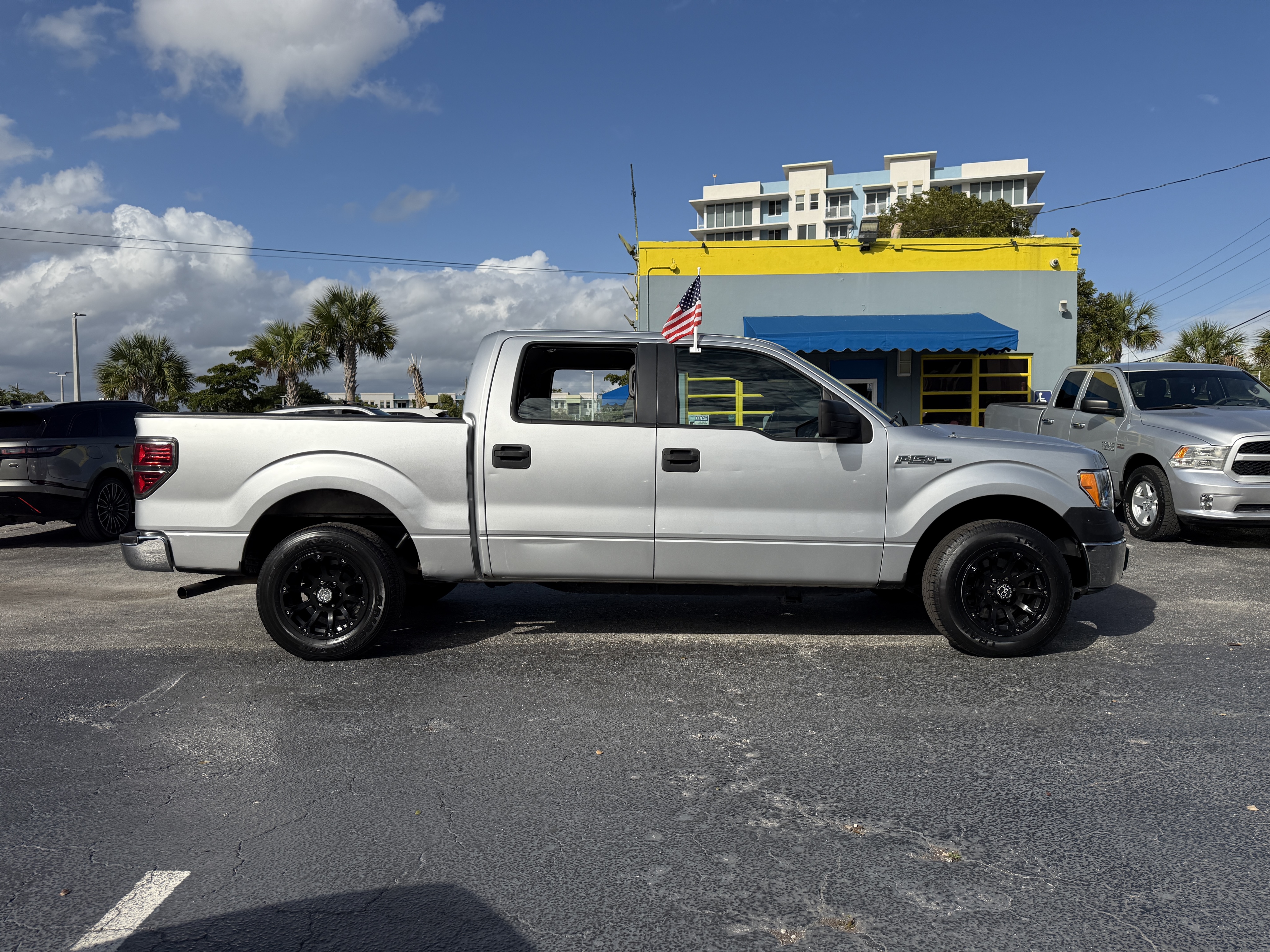 2010 Ford F-150 - $11,900