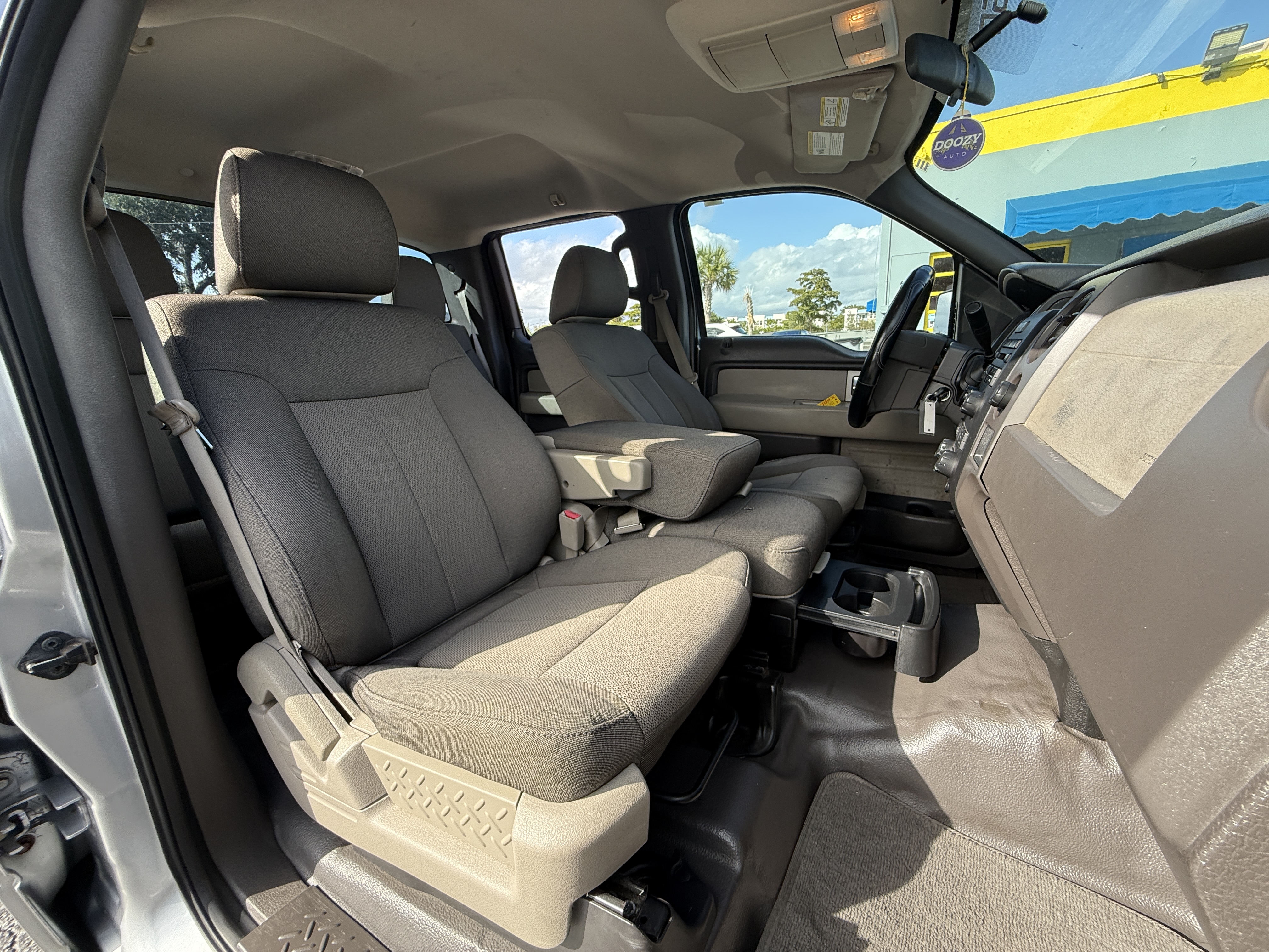 2010 Ford F-150 - $11,900