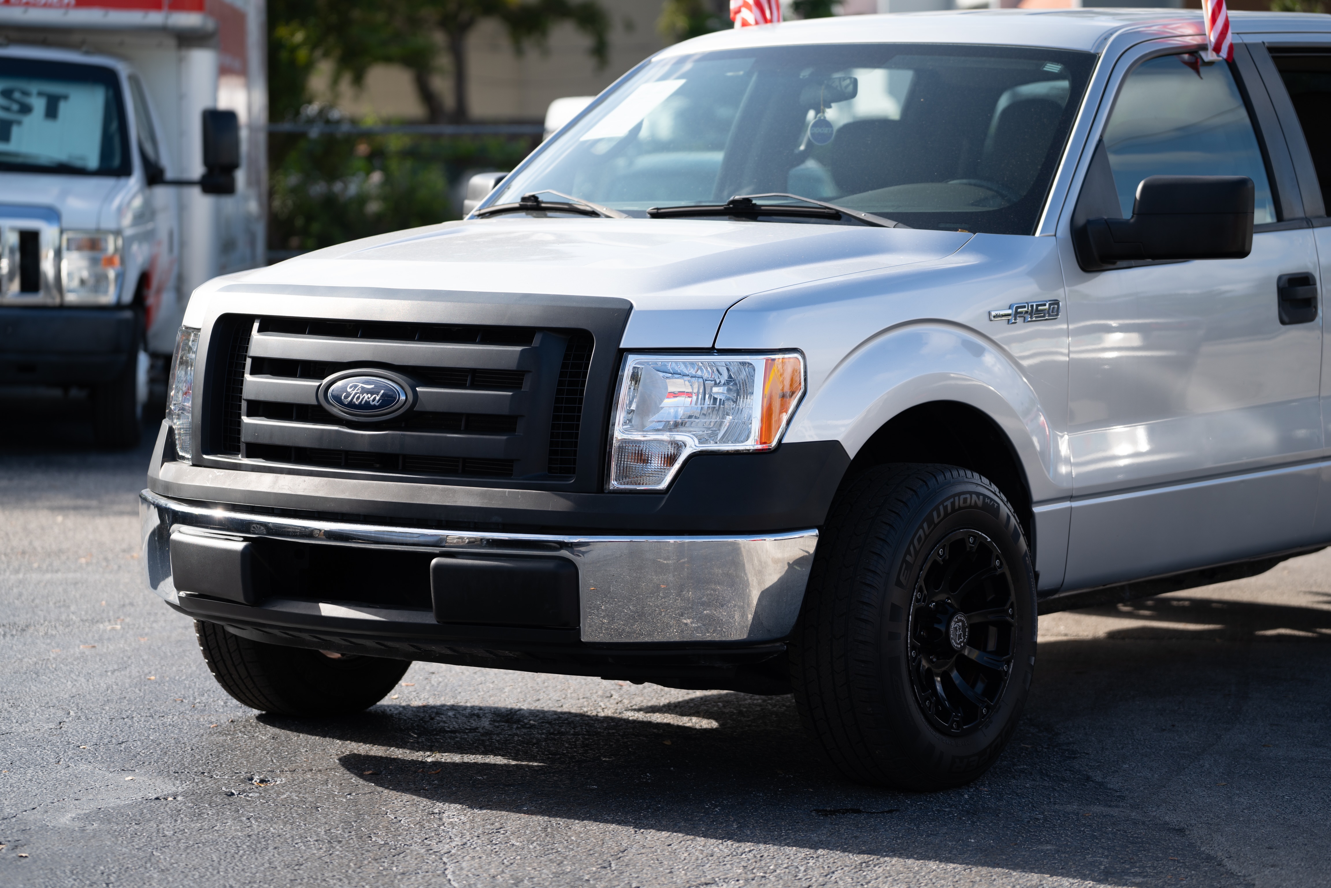 2010 Ford F-150 - $11,900