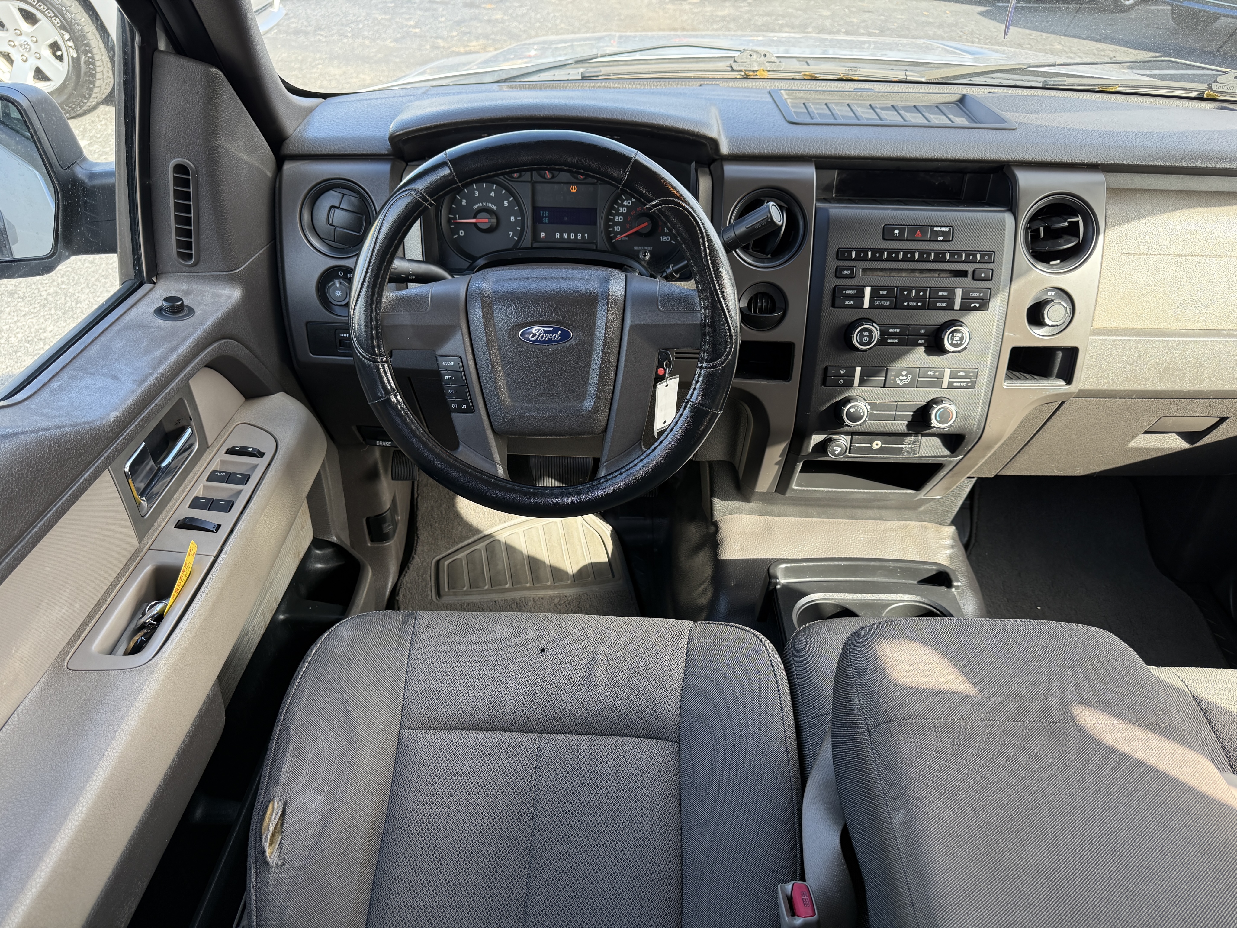 2010 Ford F-150 - $11,900