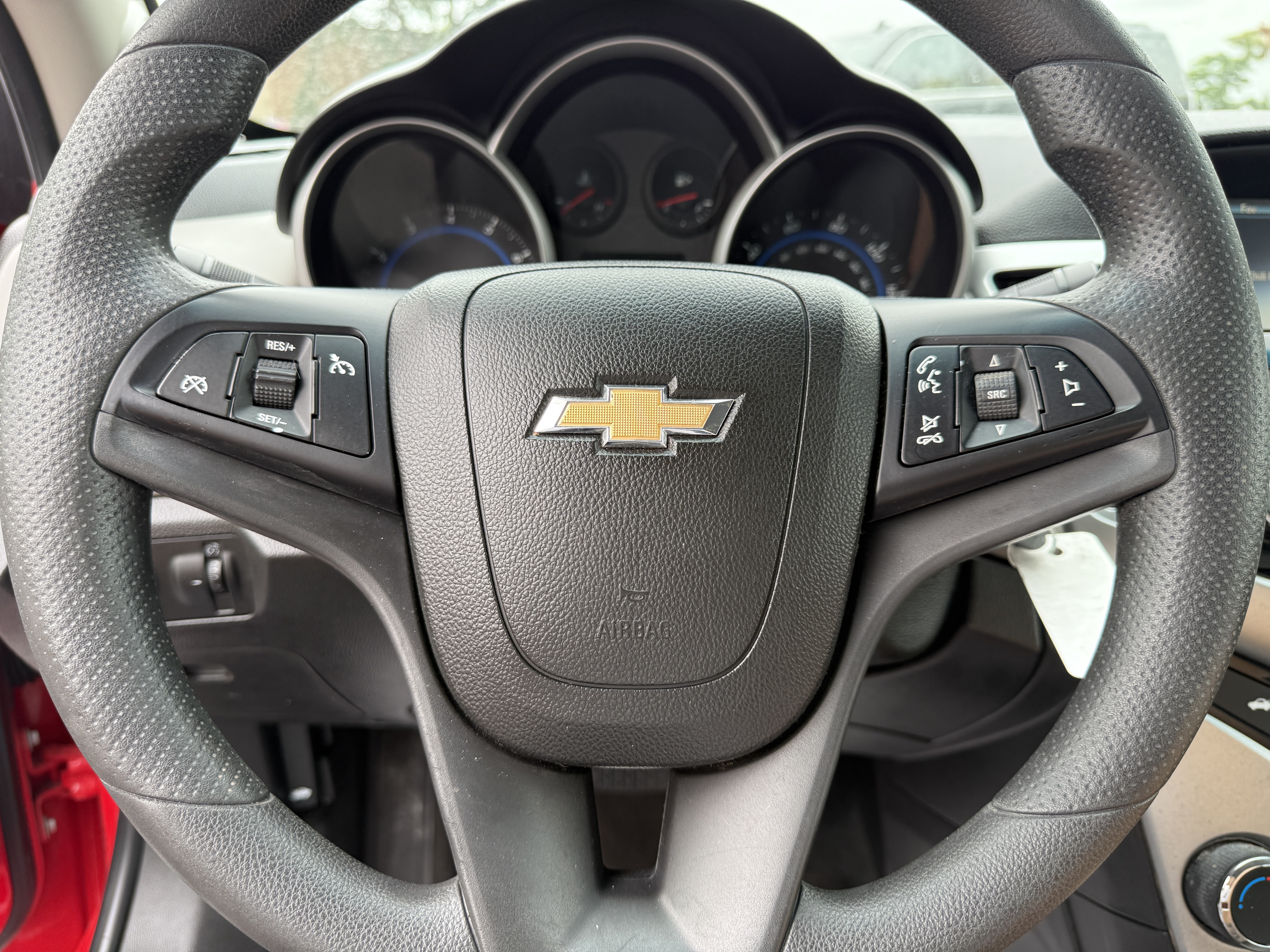2016 Chevrolet Cruze - $9,900