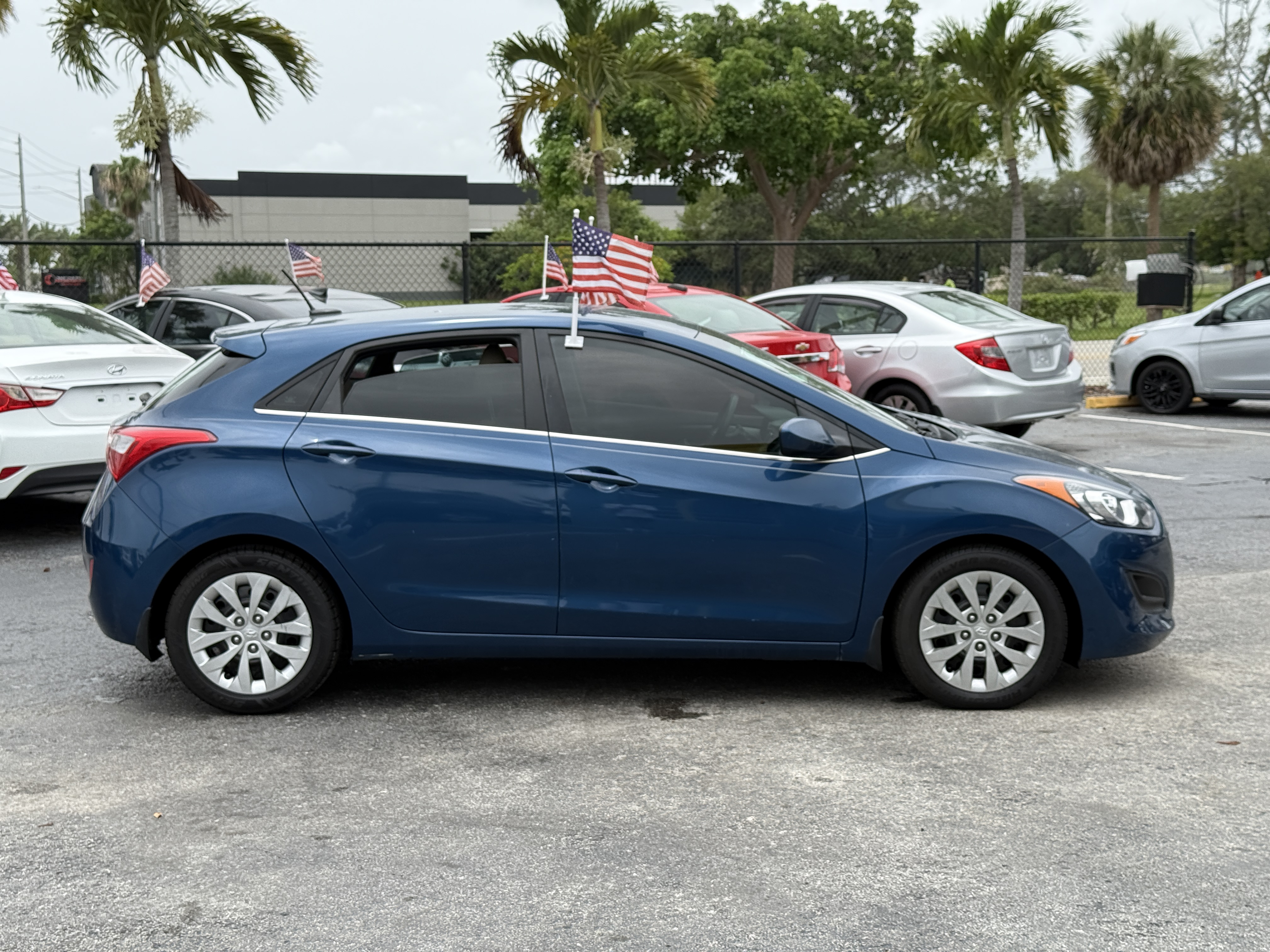 2016 Hyundai Elantra - $8,900