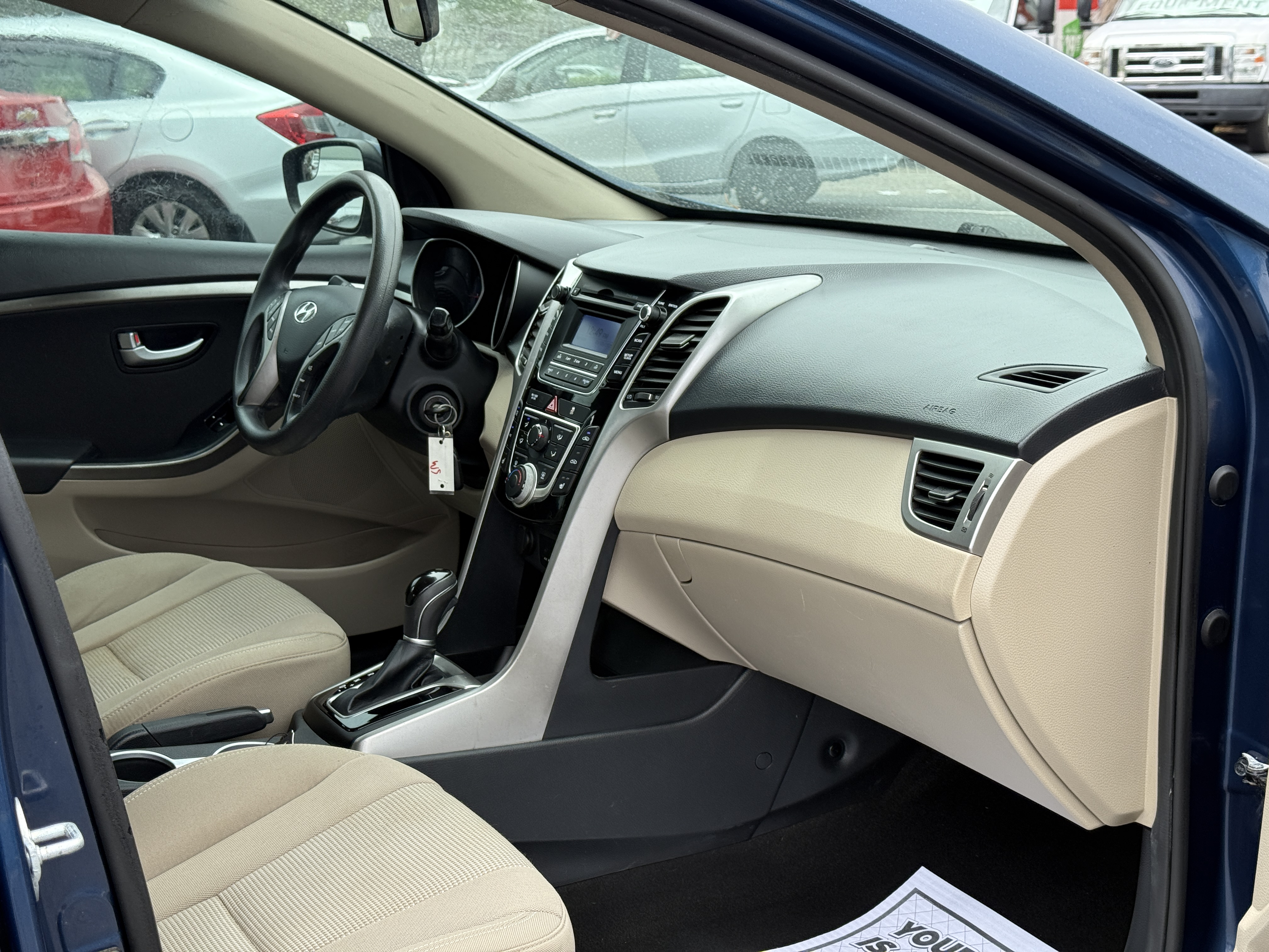 2016 Hyundai Elantra - $8,900