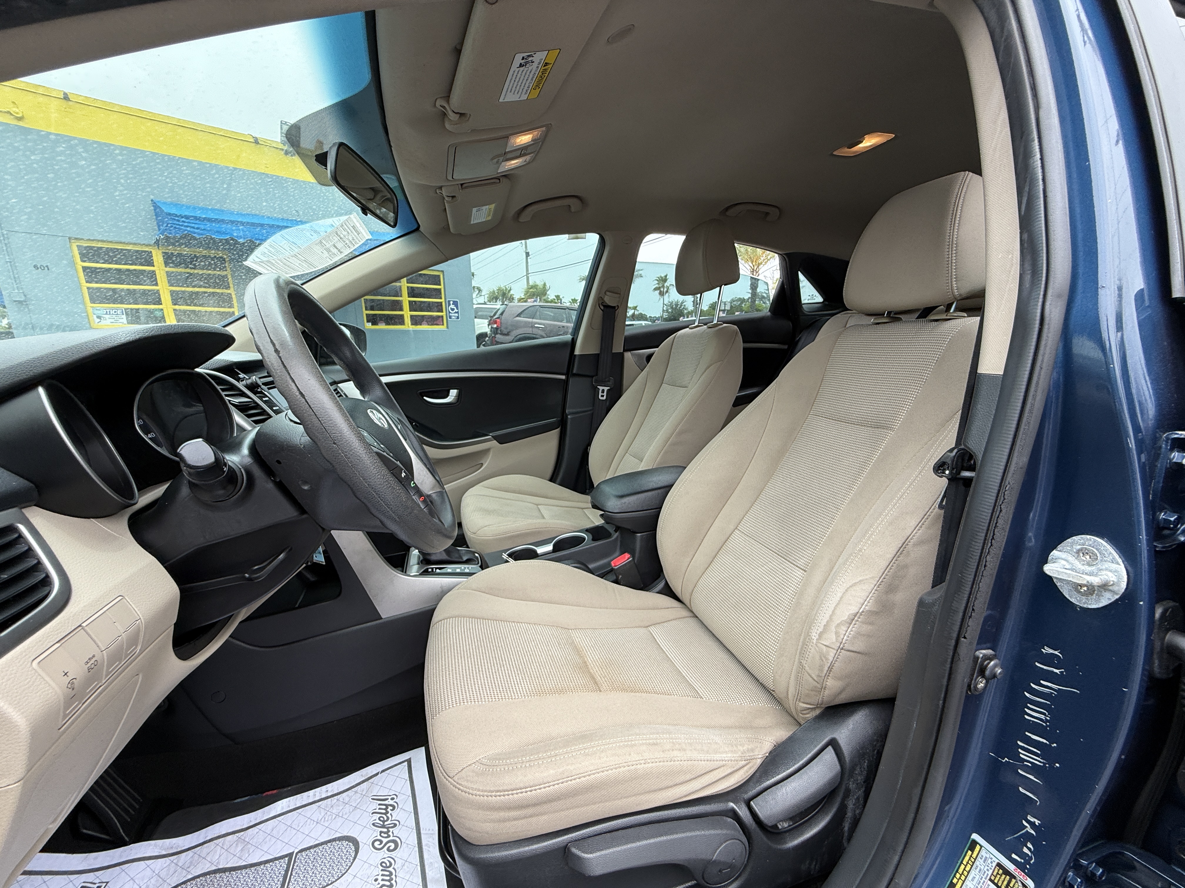 2016 Hyundai Elantra - $8,900
