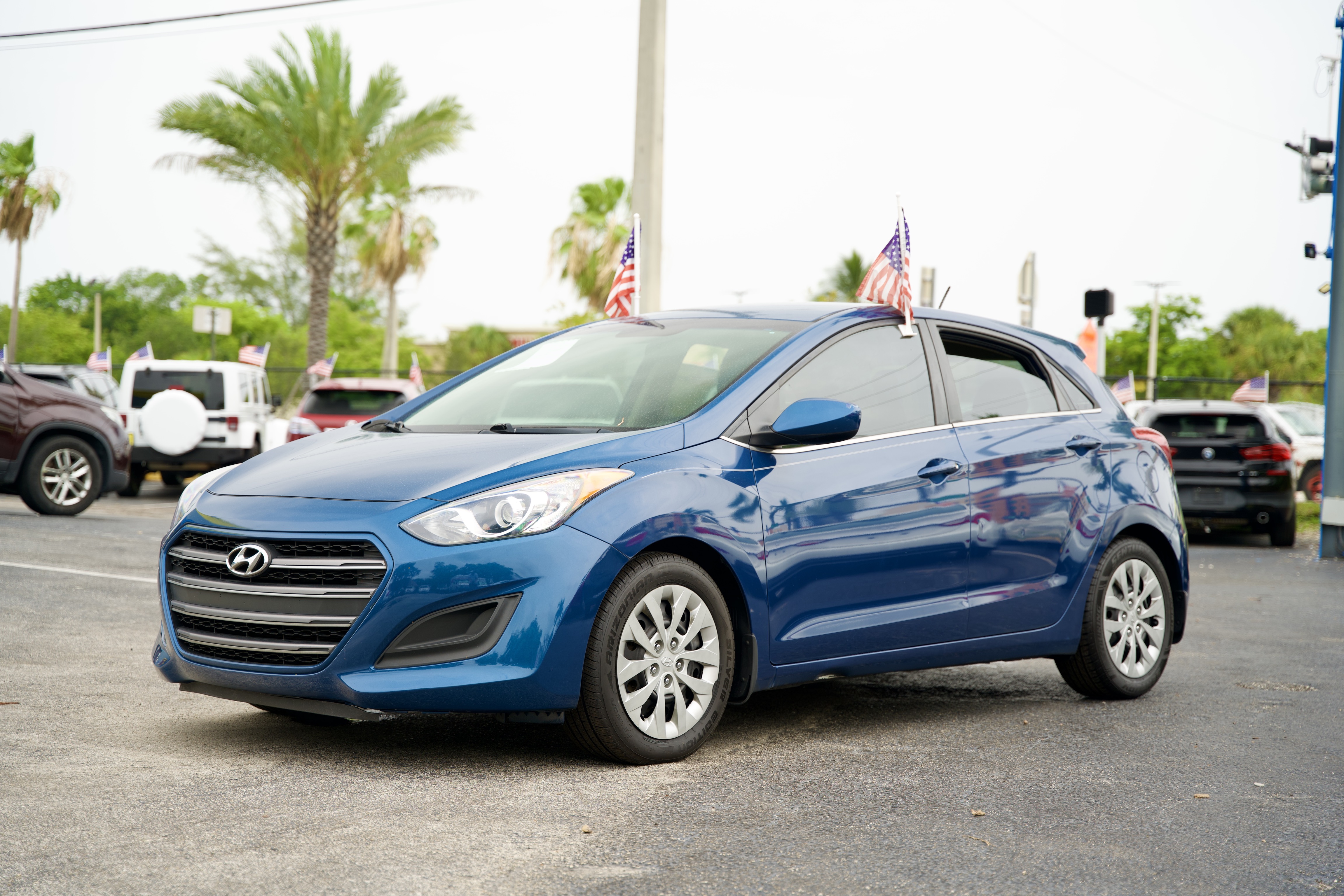 2016 Hyundai Elantra - $8,900