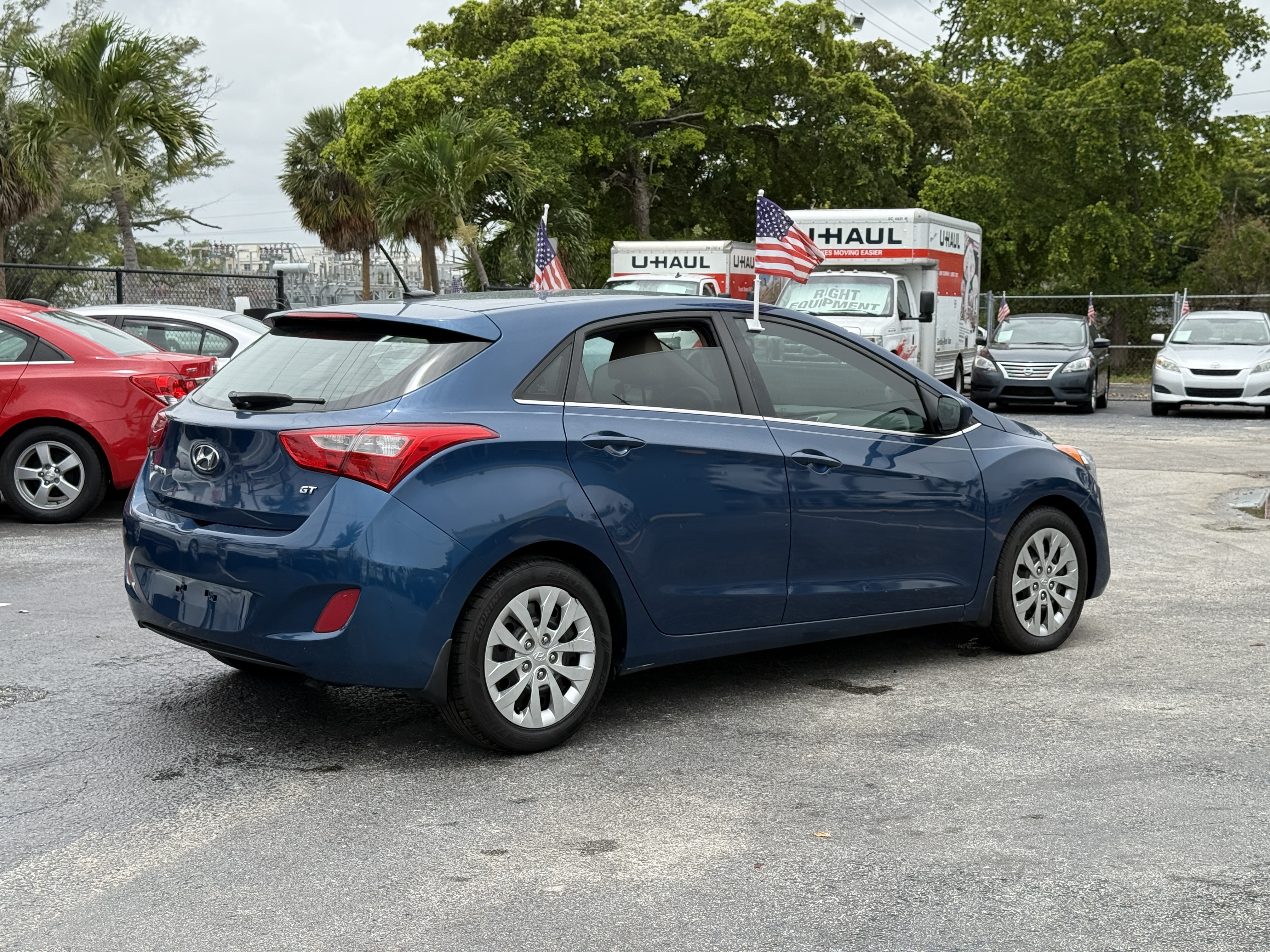 2016 Hyundai Elantra - $8,900