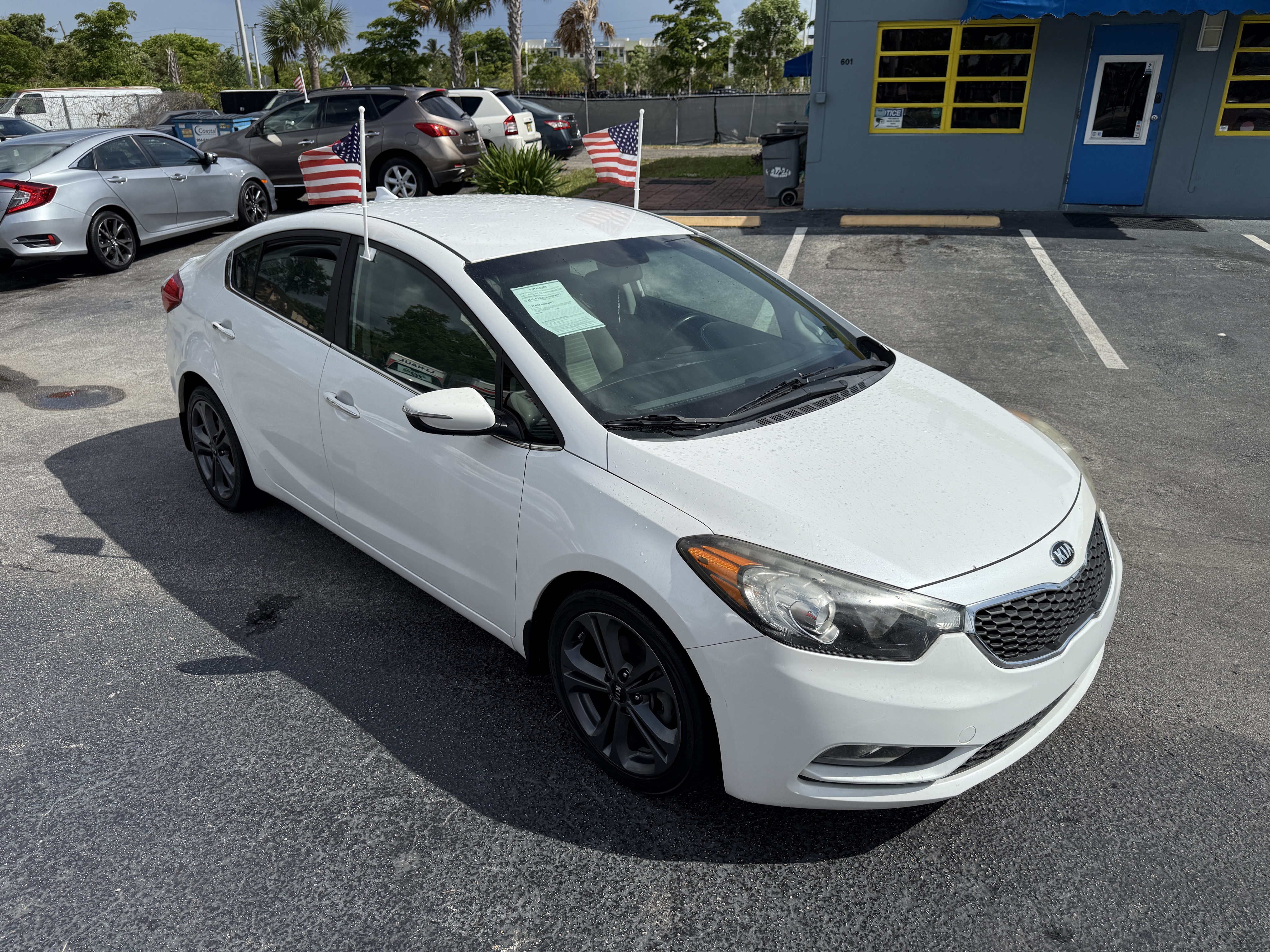 2016 Kia Forte - $10,900