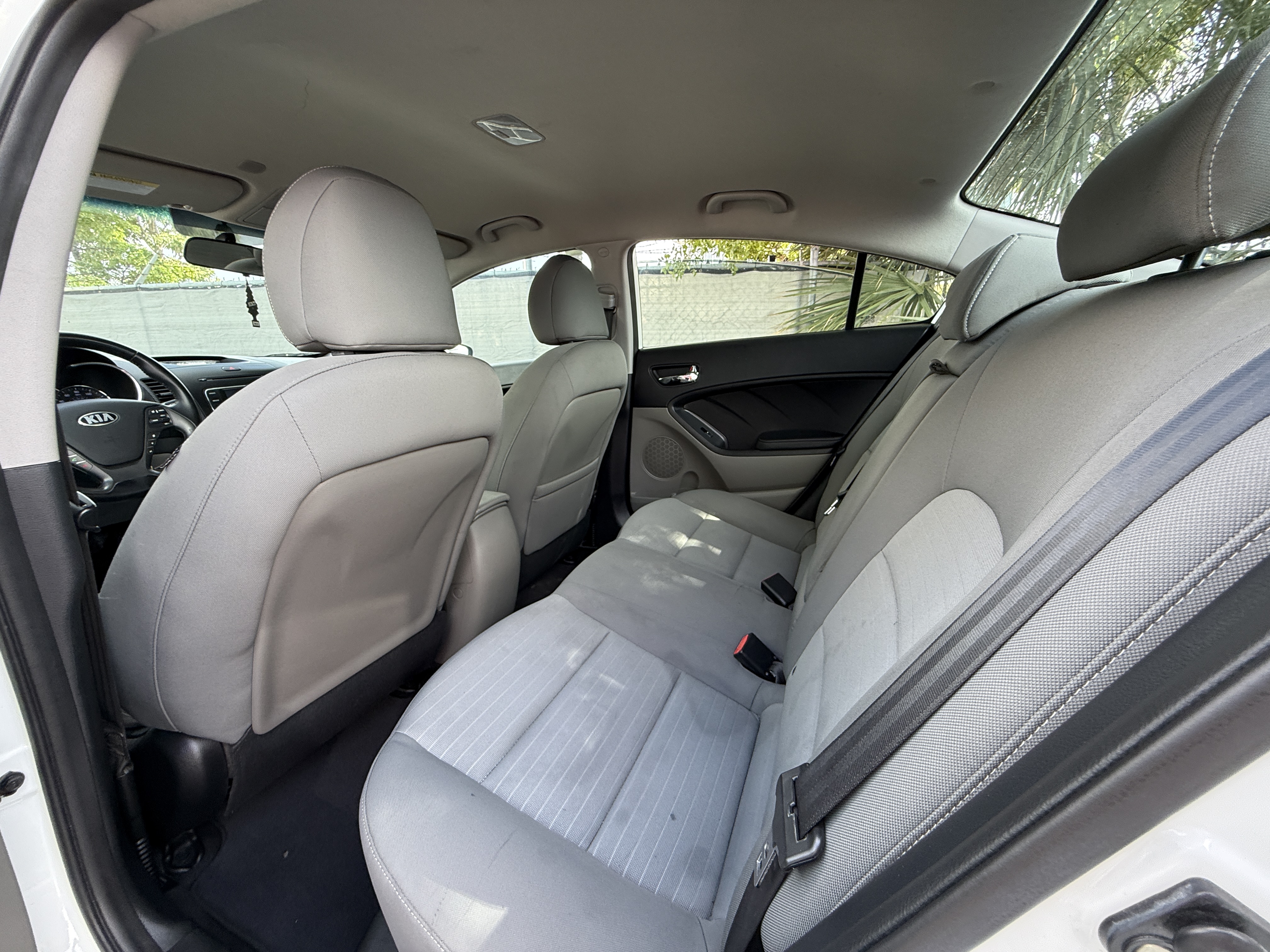 2016 Kia Forte - $10,900