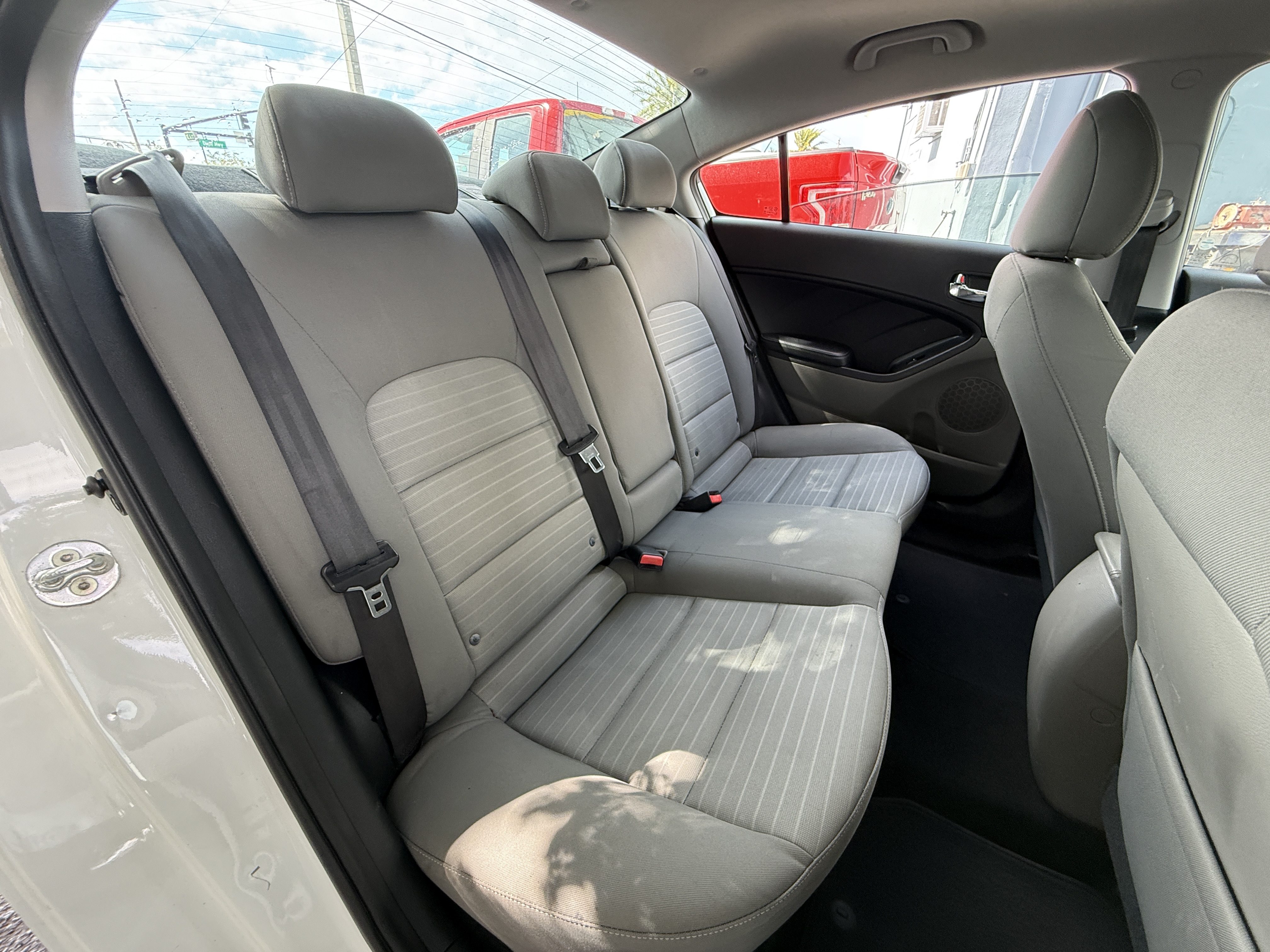 2016 Kia Forte - $10,900