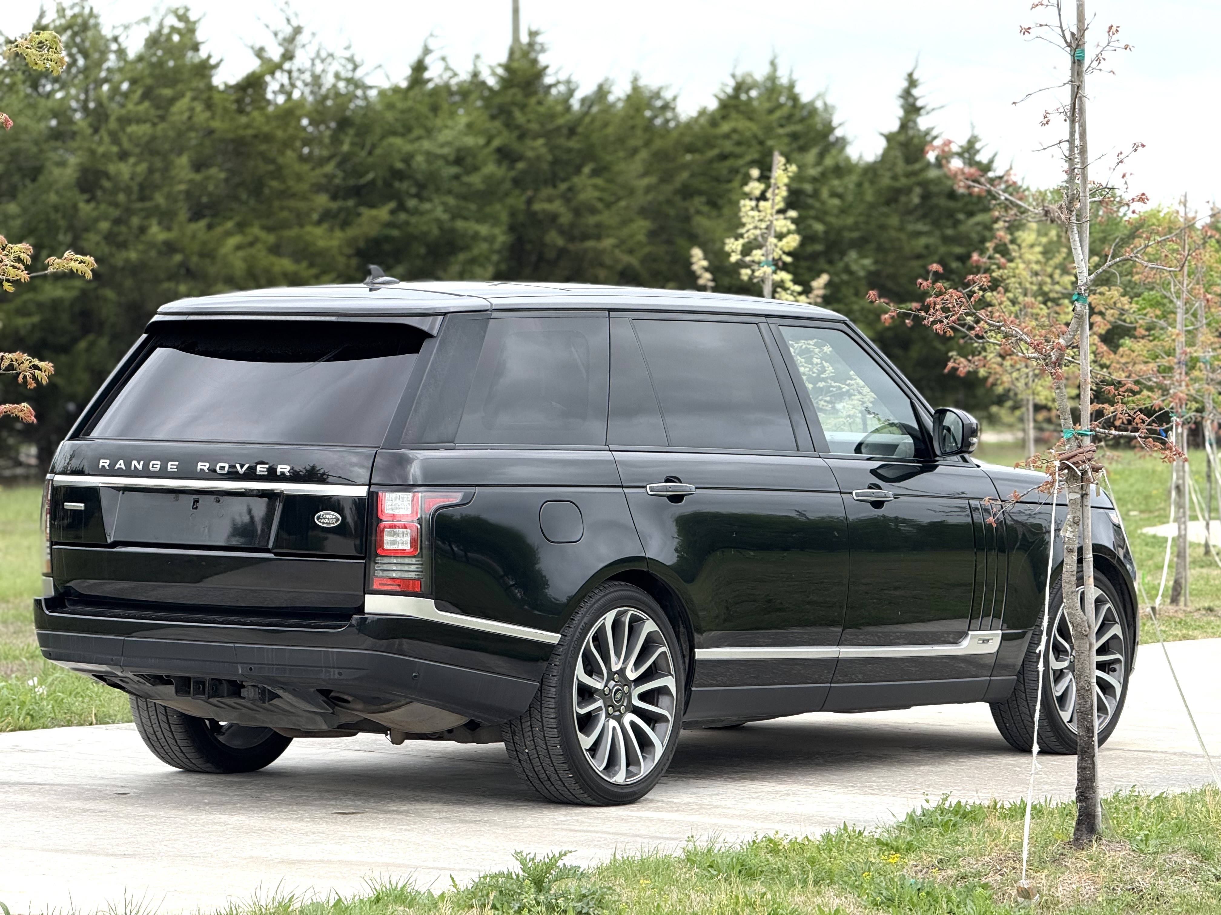 View vehicle photo 7