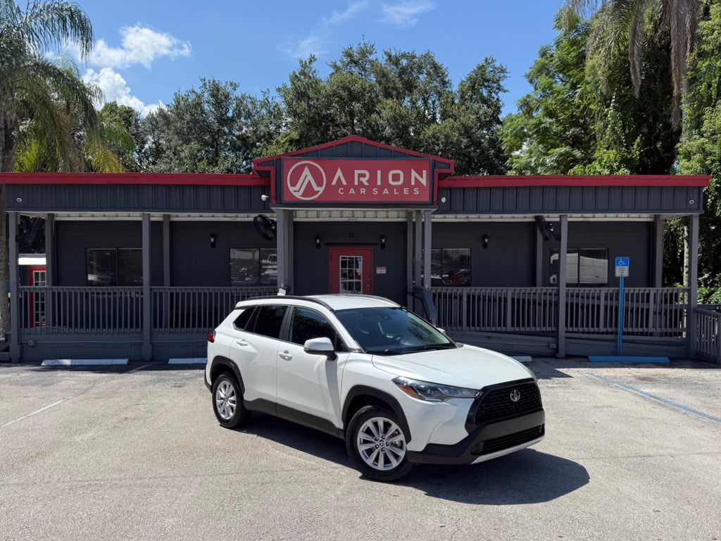 2022 TOYOTA COROLLA CROSS LE