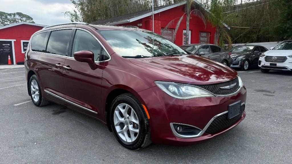 2017 Chrysler Pacifica Touring L Plus