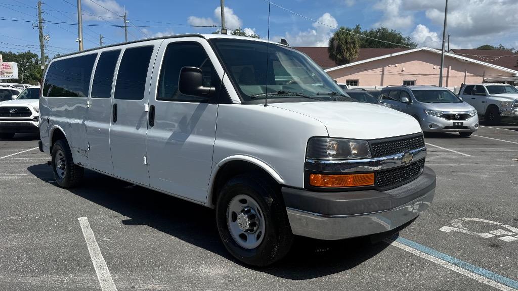 2016 Chevrolet G3500 Vans LT EXT